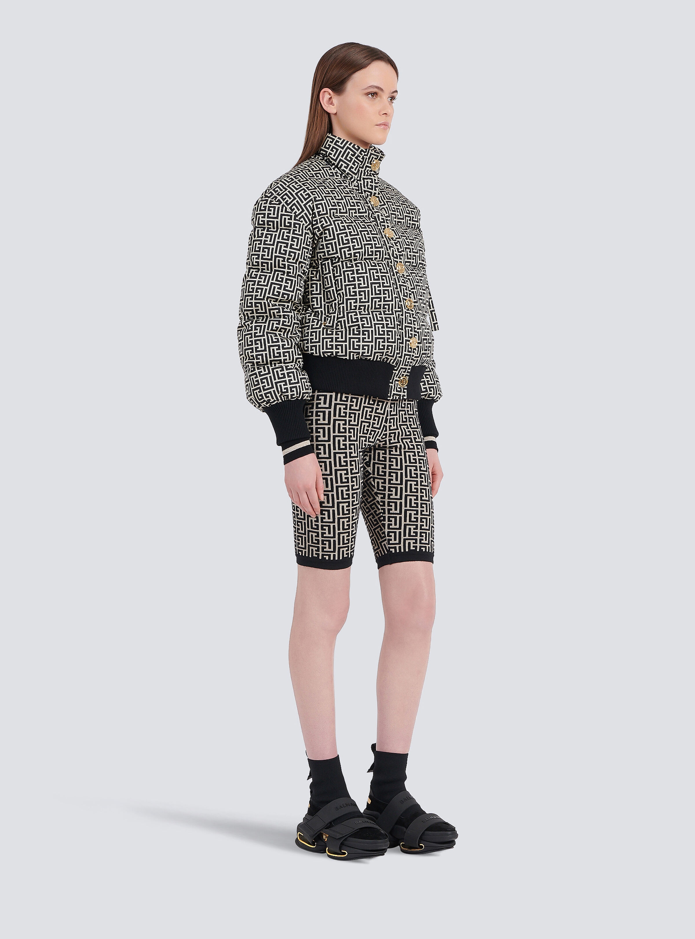 Nylon quilted coat with monogram - 5