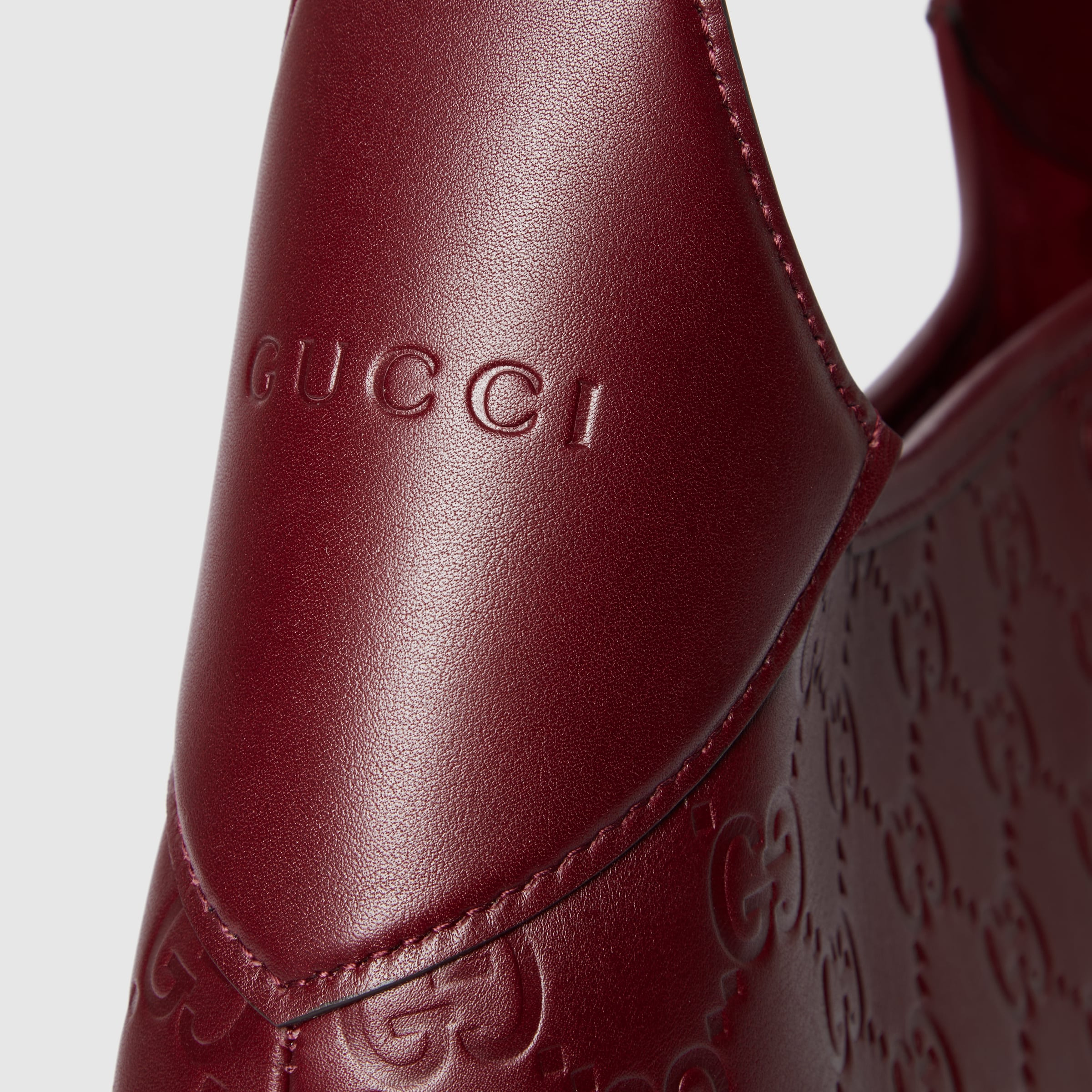 Gucci B medium shoulder bag - 4