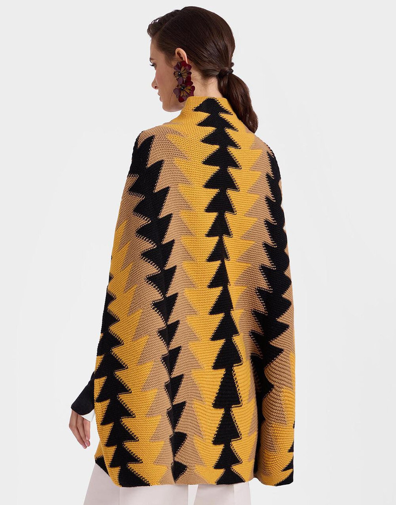 Trine Cape 5