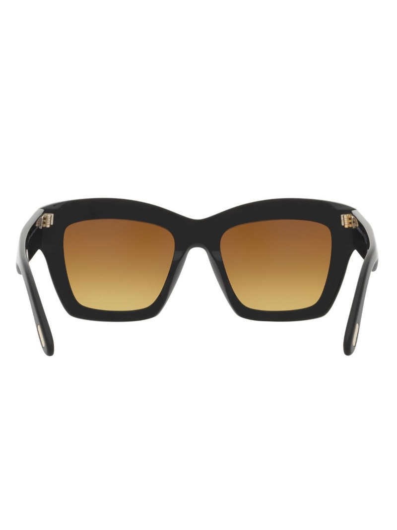 oversize-frame sunglasses 4