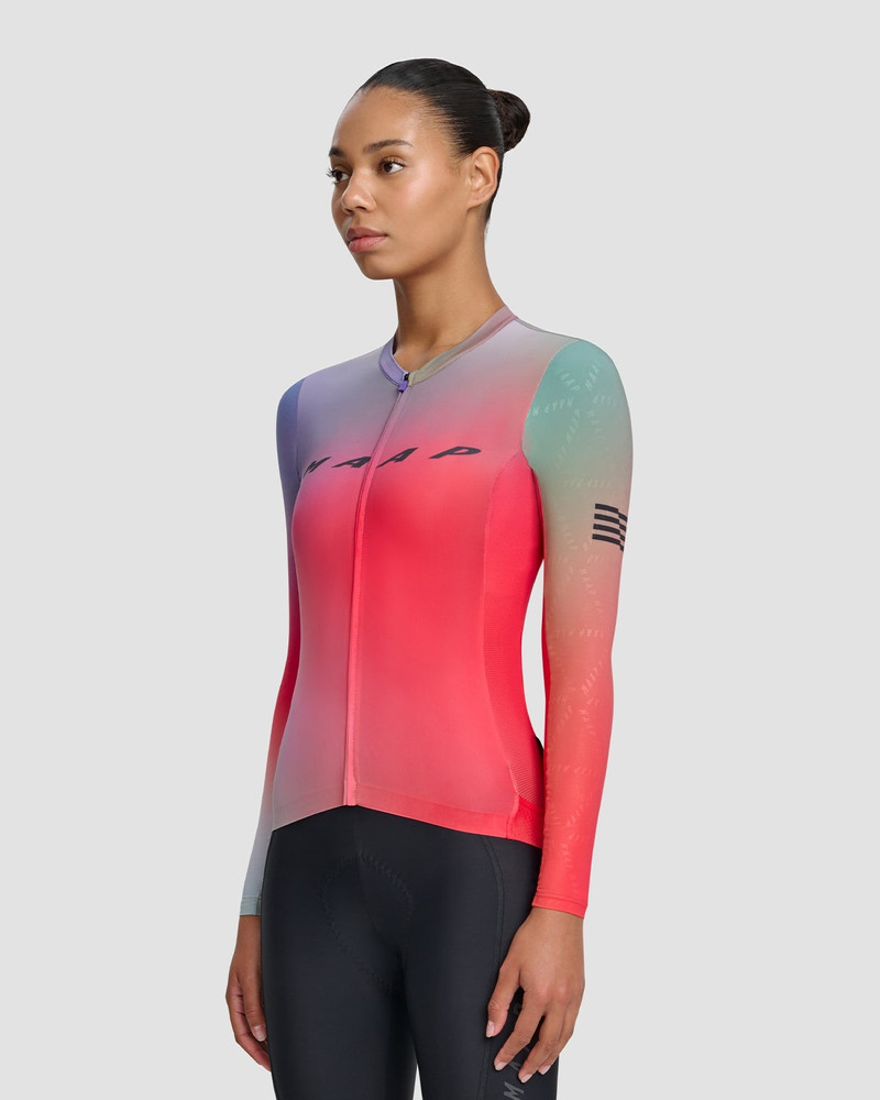 MAAP Women's Blurred Out Pro Hex LS Jersey 2.0 outlook