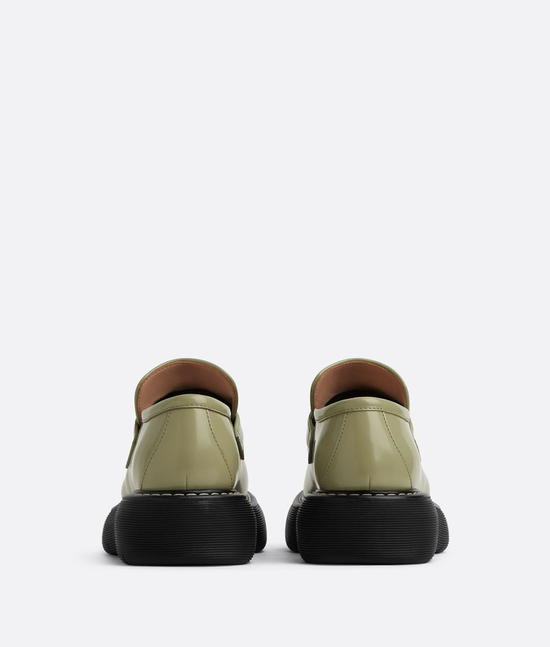 Bottega Veneta swell outlook