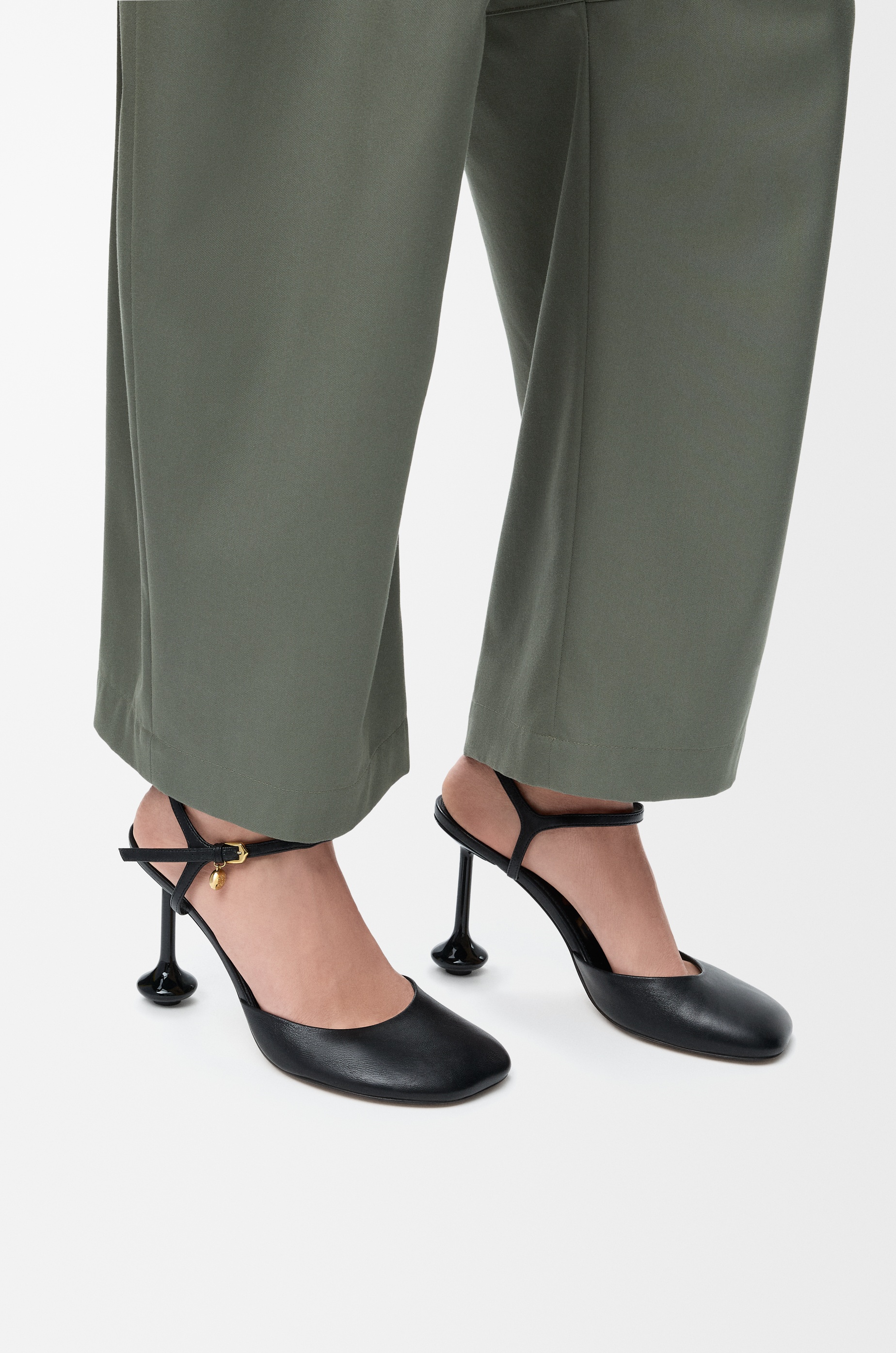 Toy ankle strap pump in lambskin - 2