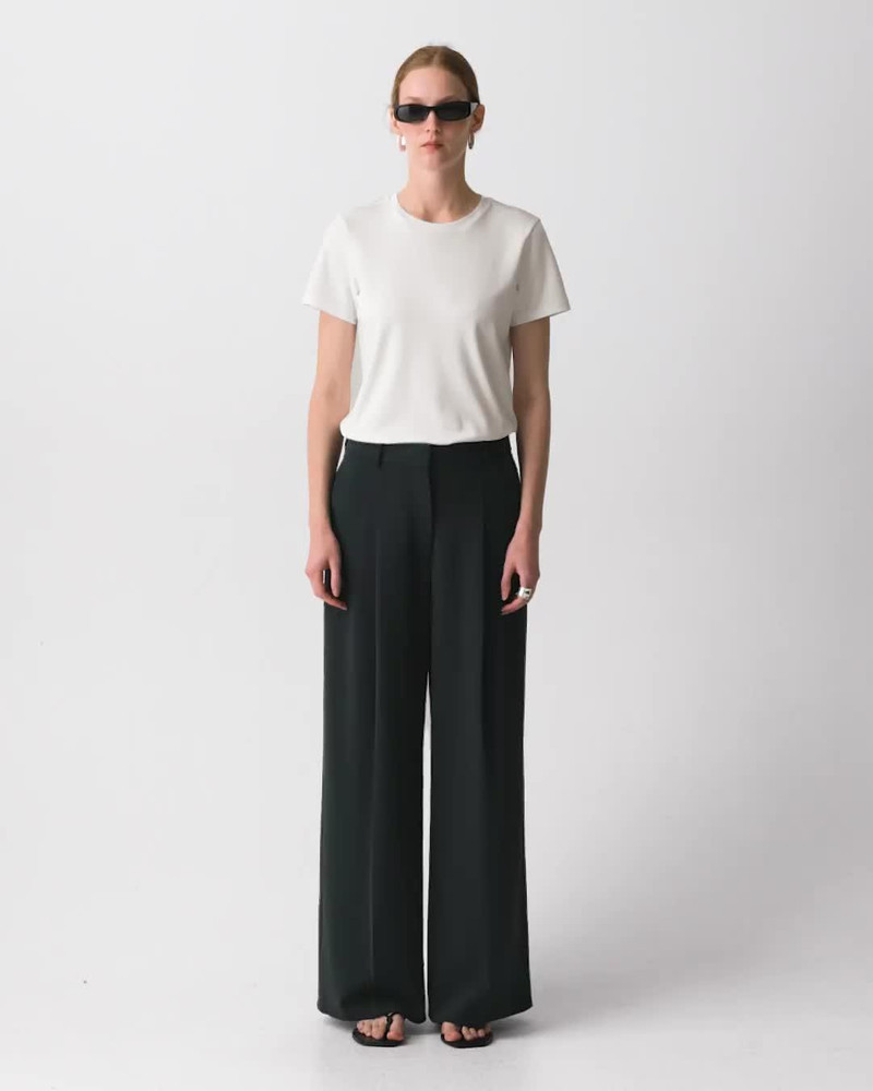 Pleated Wide-Leg Pant in Admiral Crepe 7