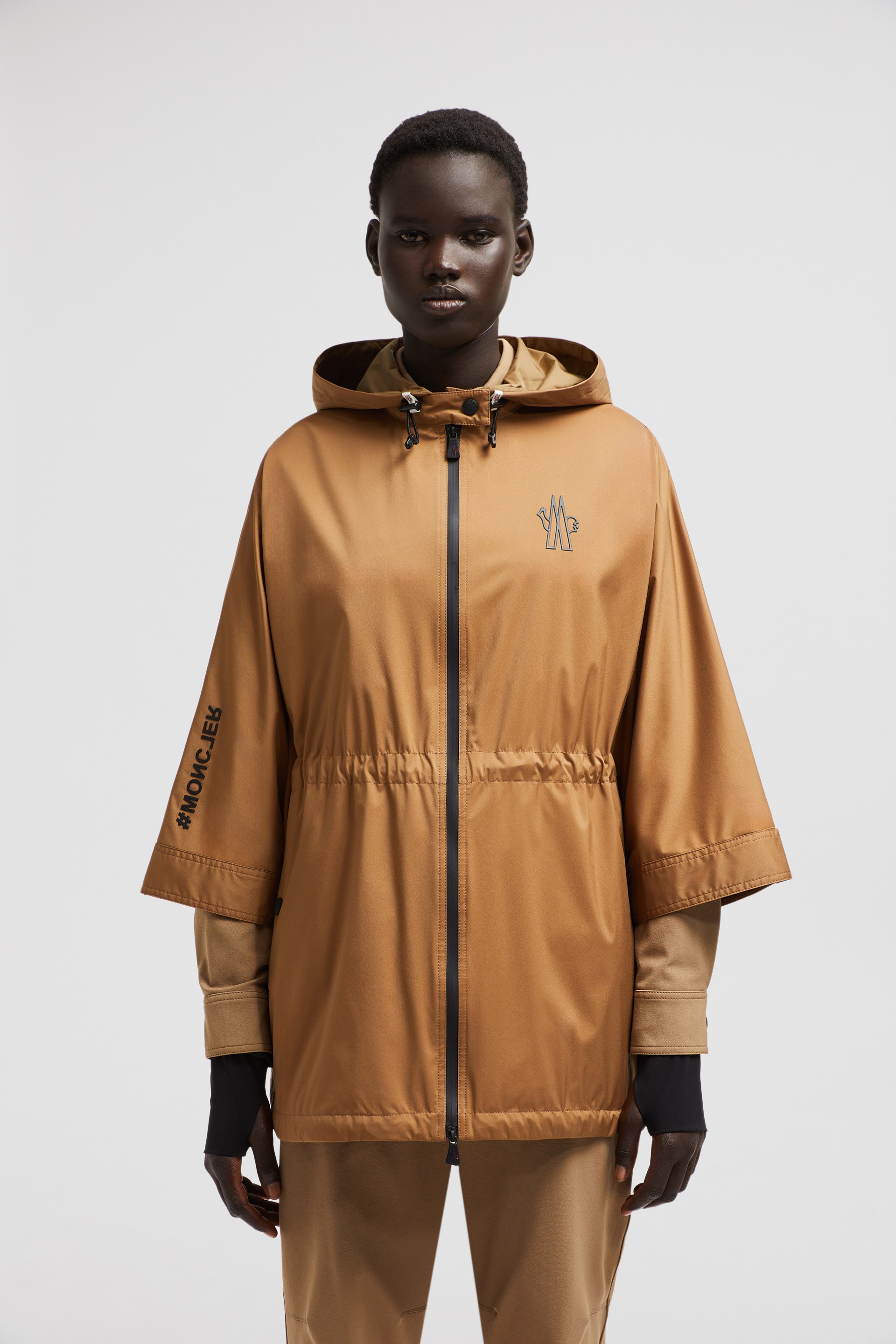 Vorassy Hooded Cape - 3