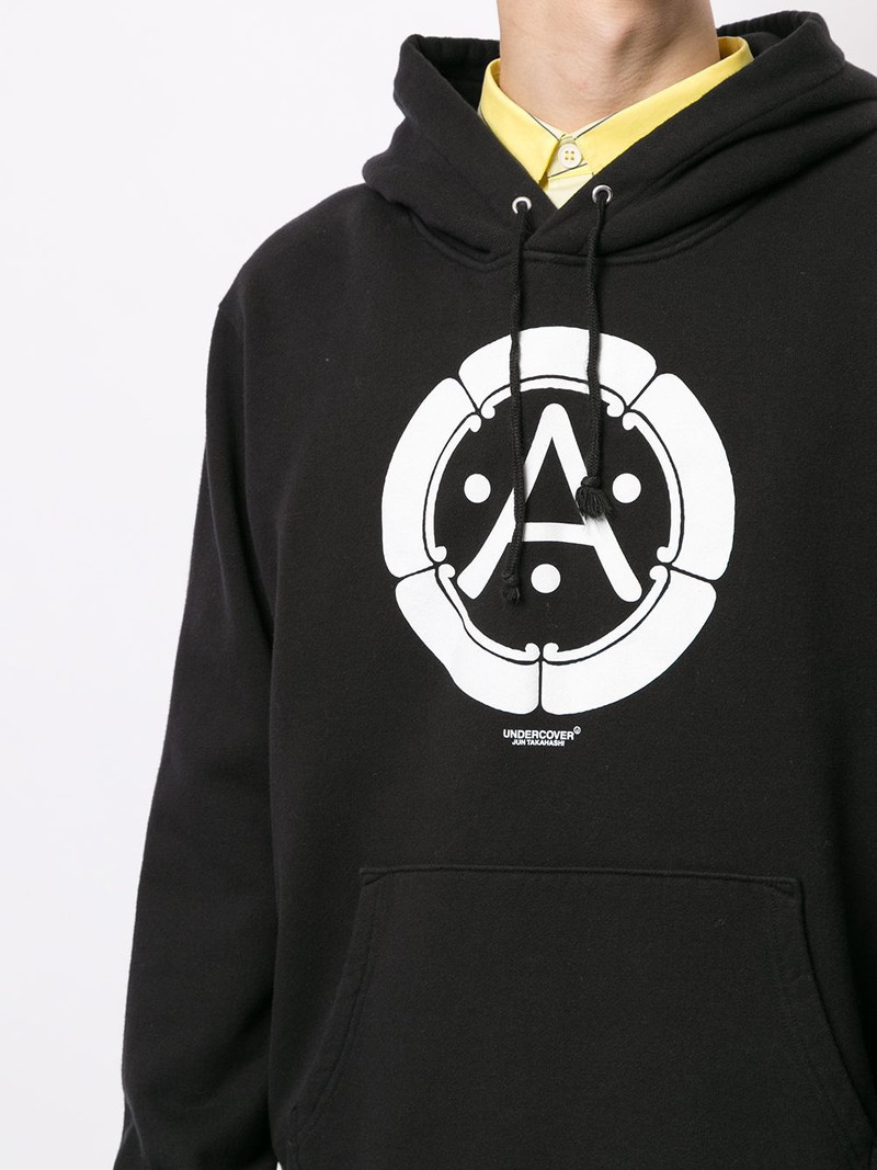 graphic print hoodie 5