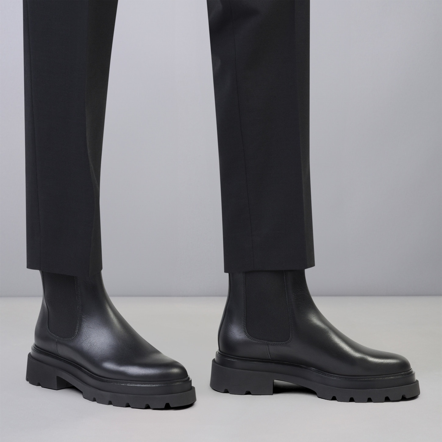 Women’s black leather Chelsea boot - 2