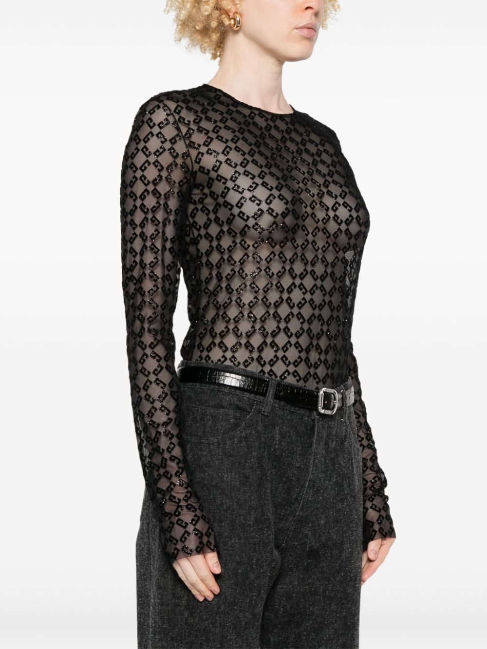 logo-flocked body - 3