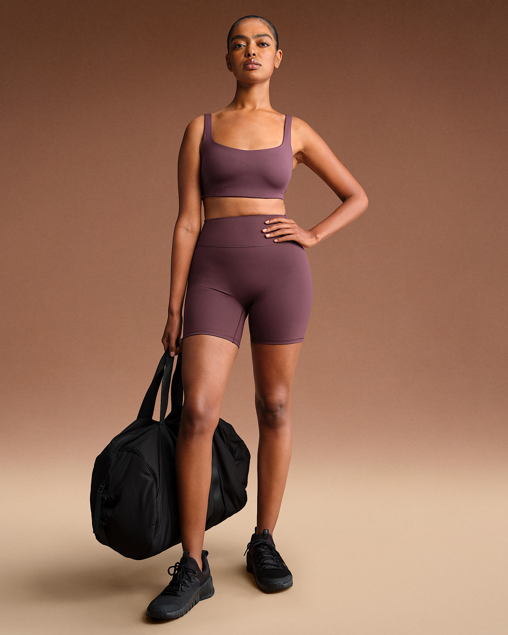 NikeSKIMS Matte Women's Scoop-Neck Bra - 4