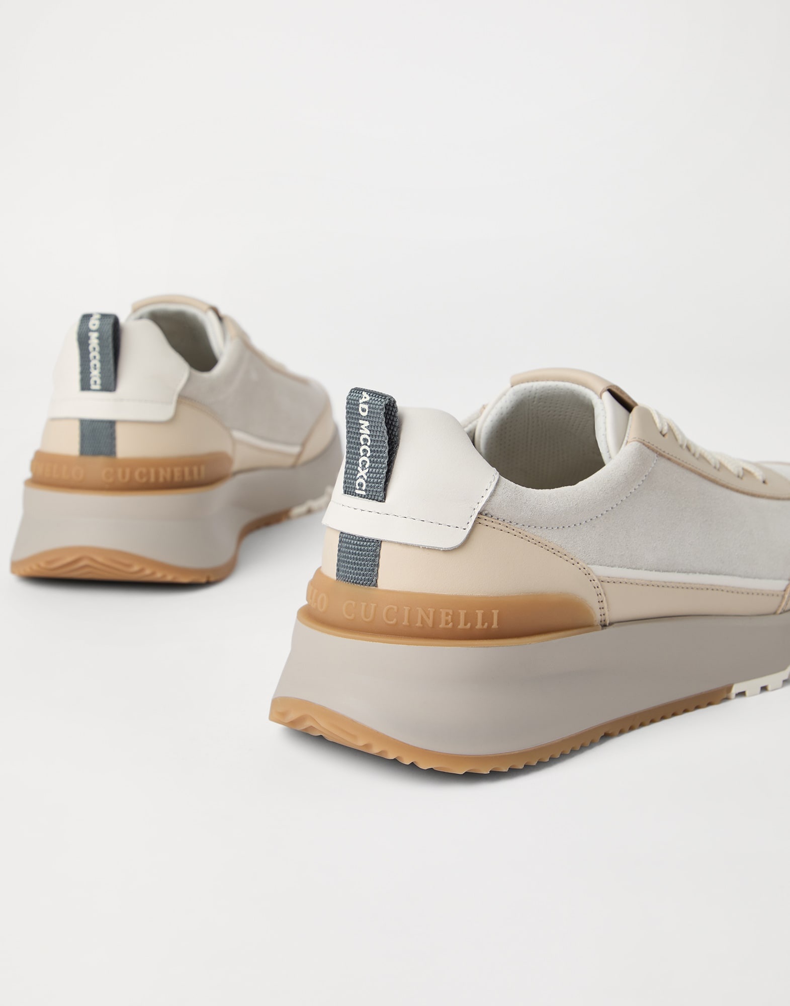 Washed suede and semi-polished calfskin runners - 3