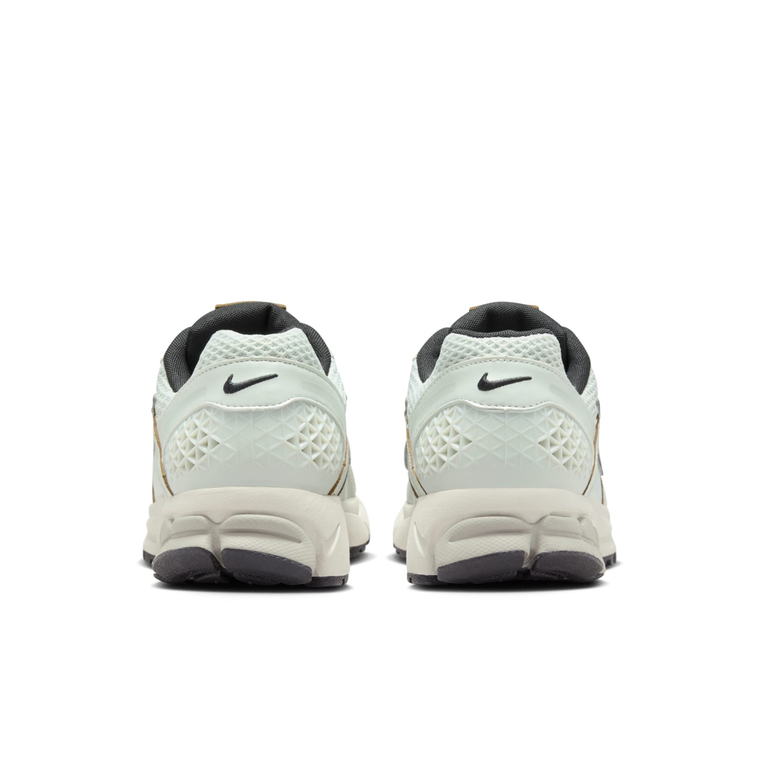 (WMNS) Nike Air Zoom Vomero 5 'Light Silver Chrome' FN6742-001 - 5