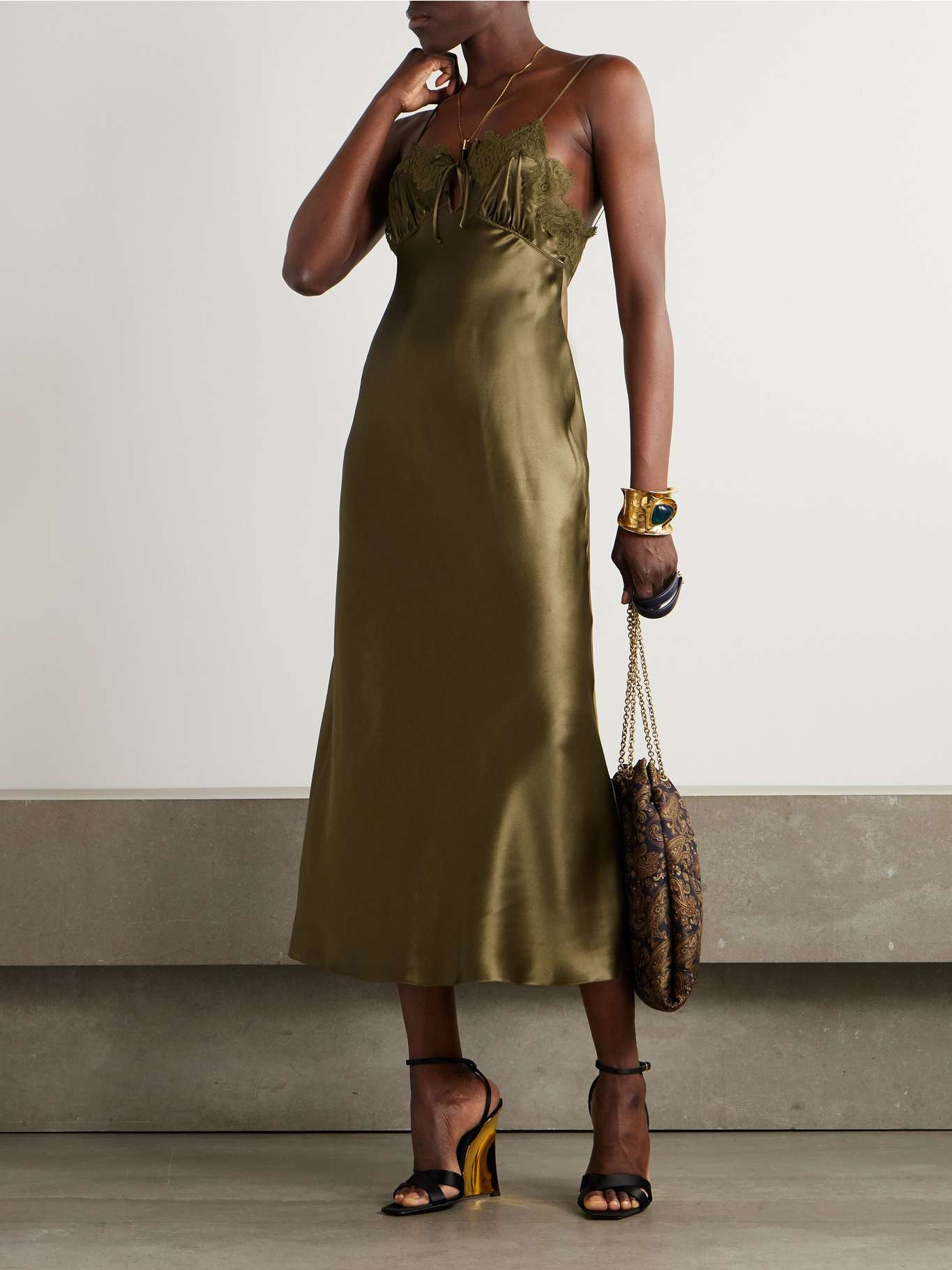 Lace-trimmed silk-satin midi dress Green - 2
