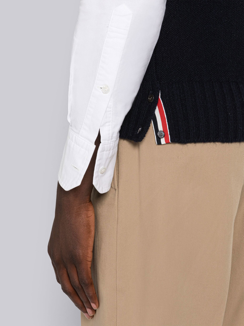 REVERSED JERSEY STITCH DONEGAL 4-BAR V-NECK VEST 6