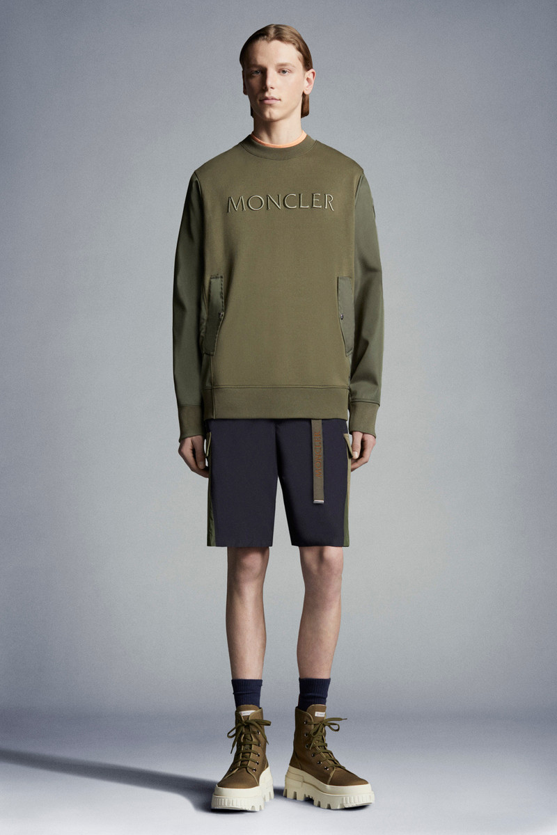 Moncler Cargo Shorts outlook