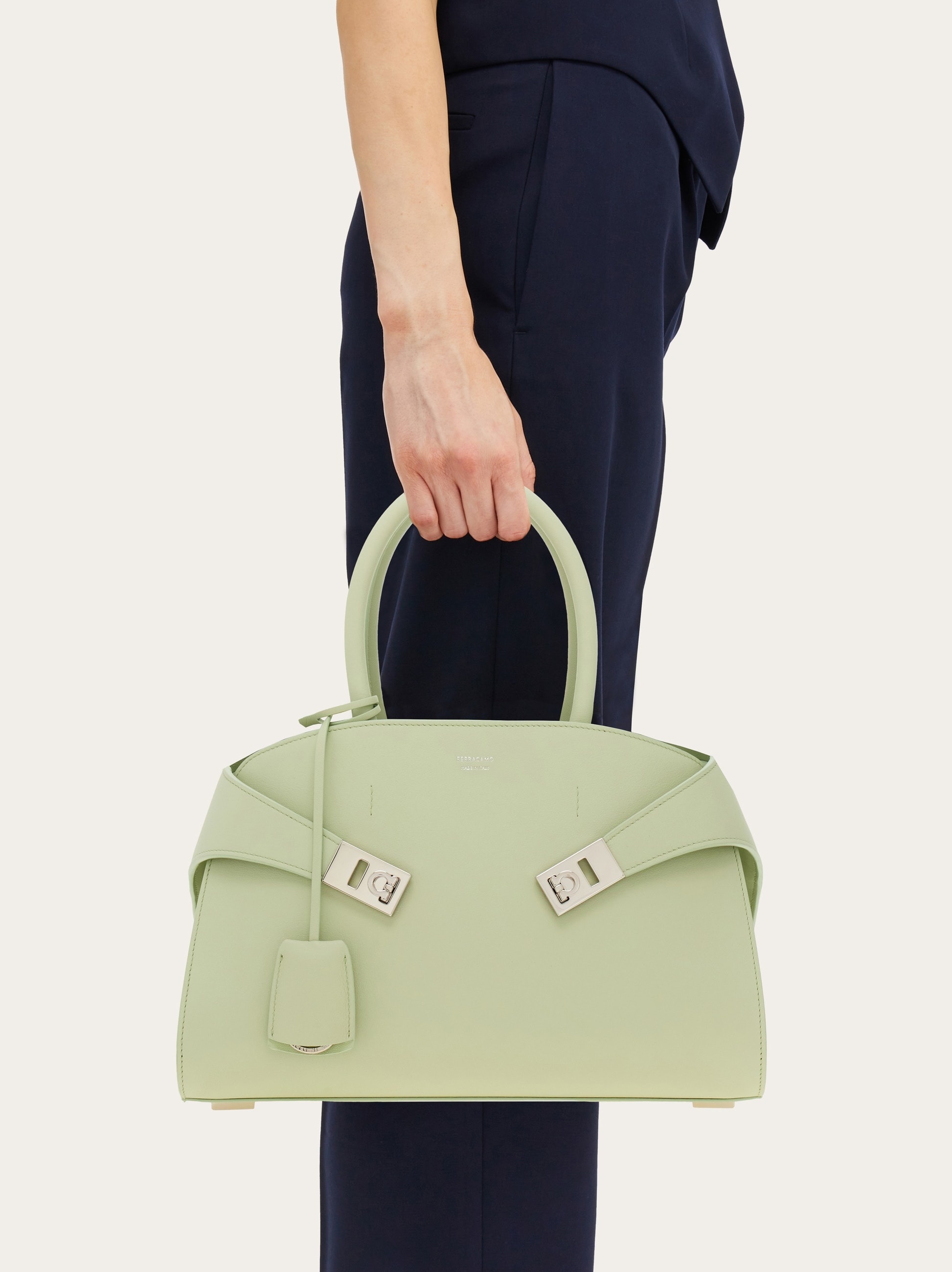 Hug handbag (S) - 3