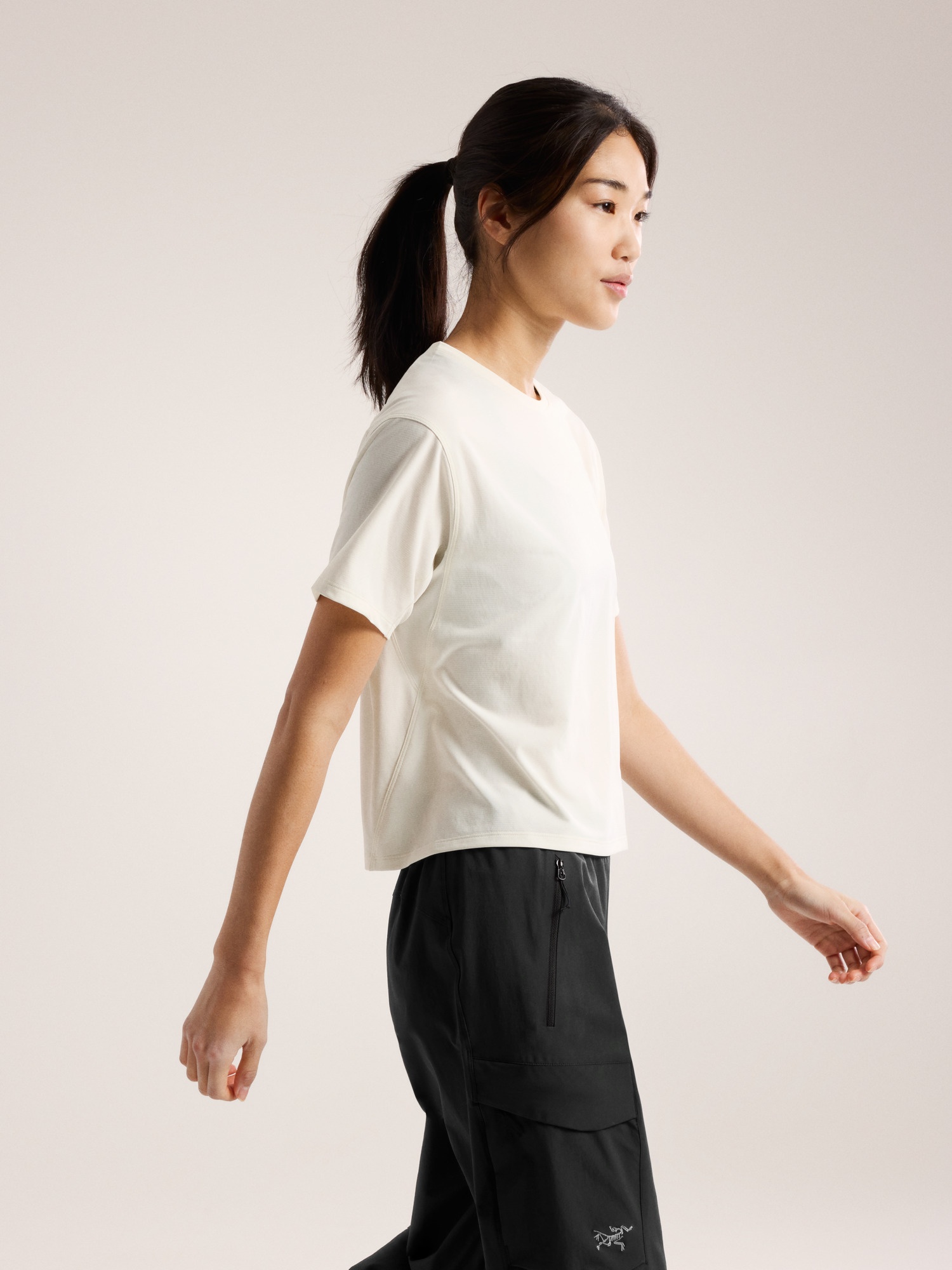 Taema Crop Logo T-Shirt - 6