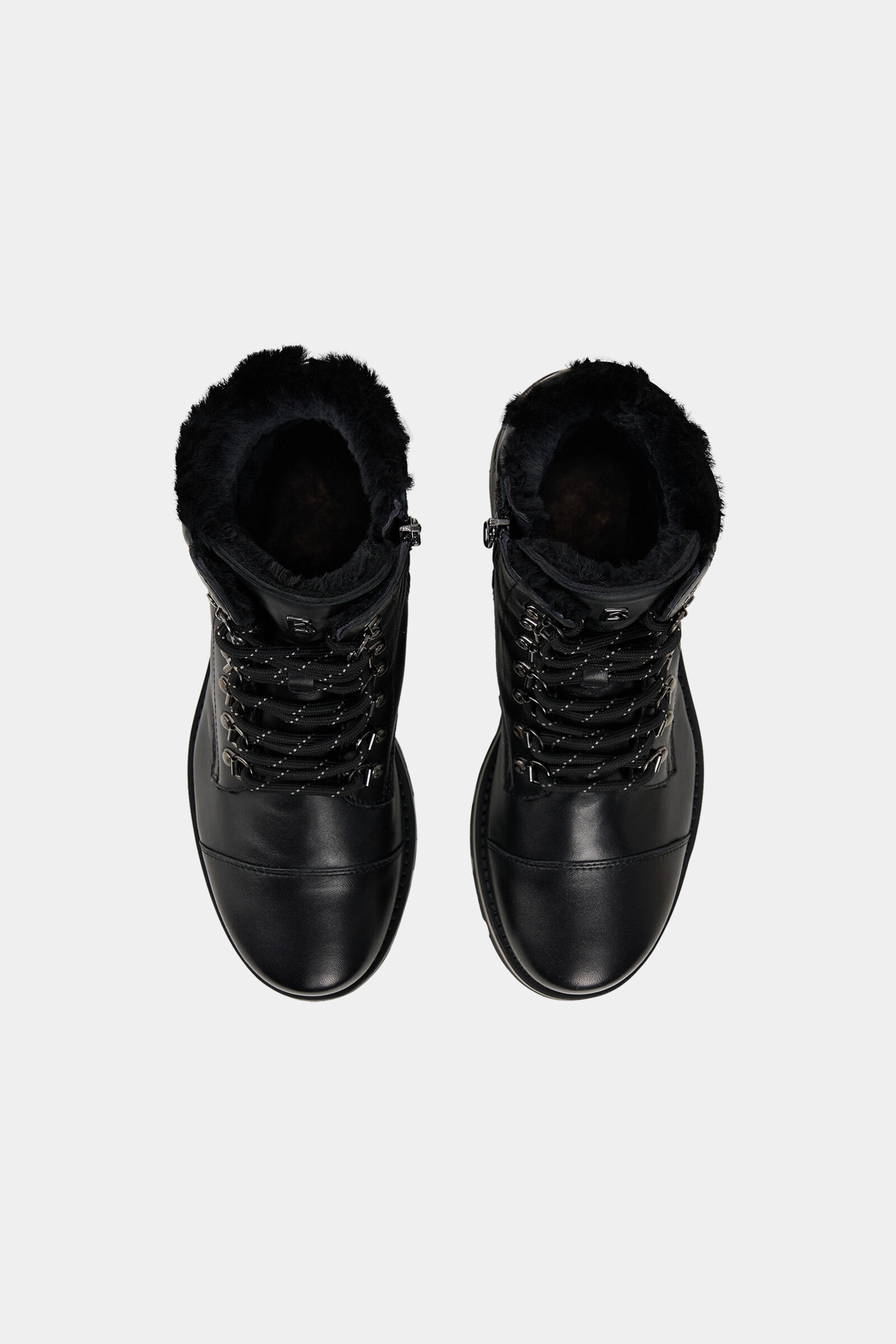 Courchevel Lace-up boots in Black - 6