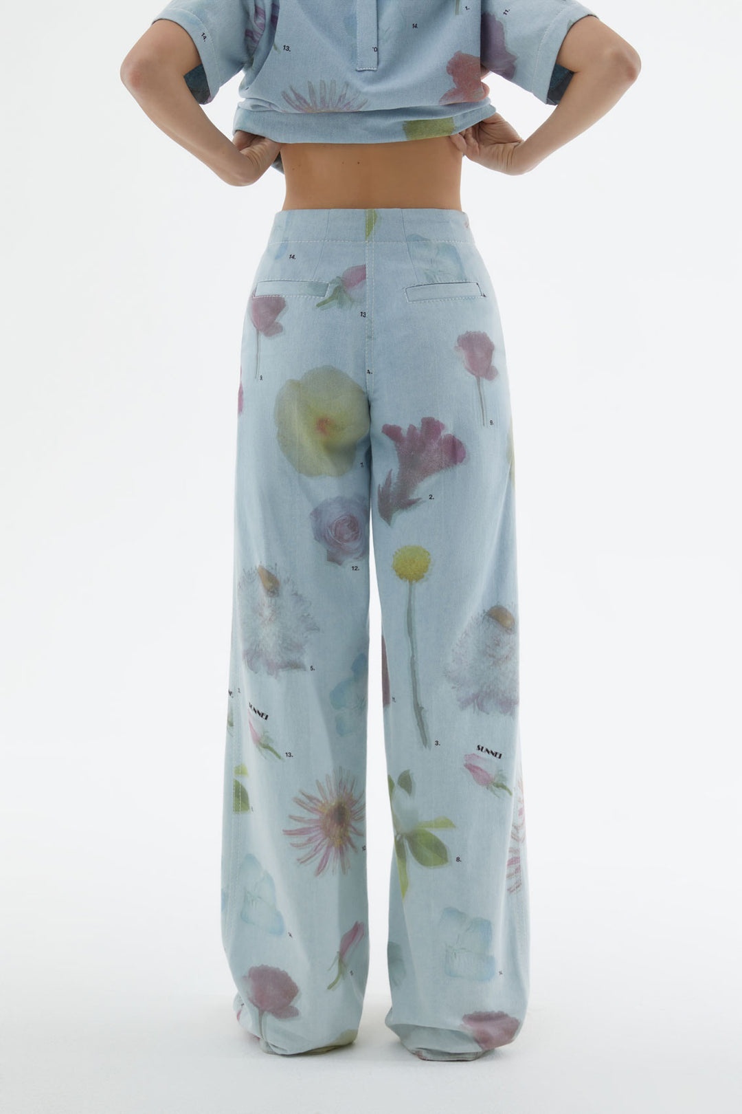 DENIM PANTS WITH FLOWER PRINT - 4