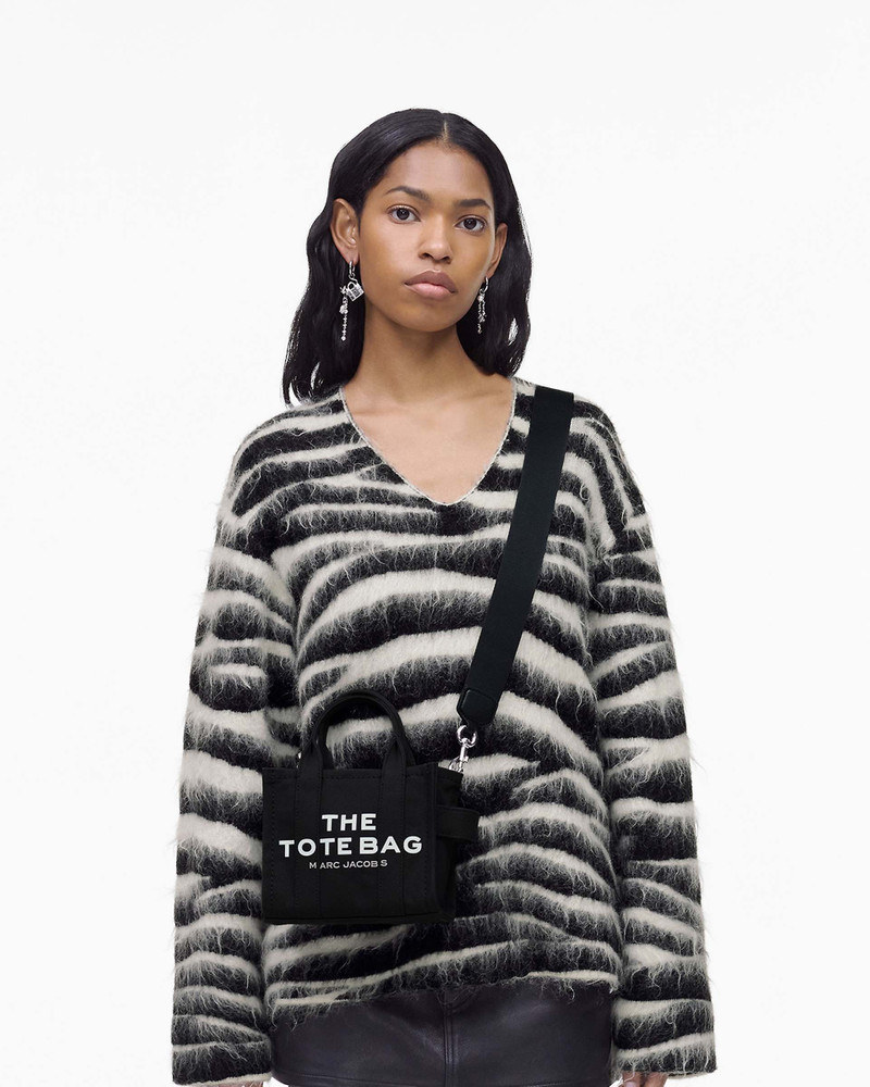 Marc Jacobs THE CANVAS CROSSBODY TOTE BAG outlook