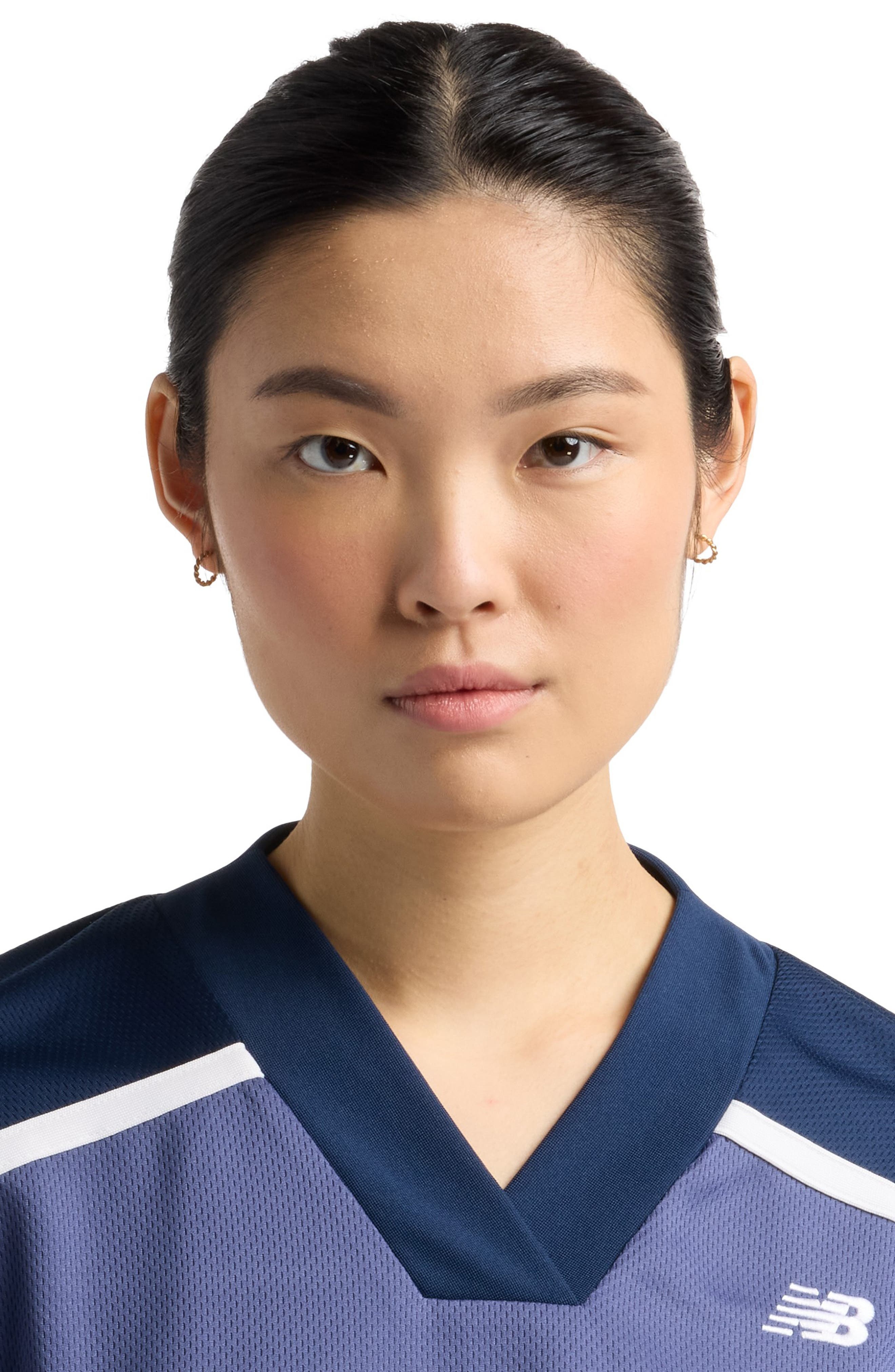 New Balance Oversize Crop Jersey Mesh V-Neck T-Shirt in Dream State at Nordstrom - 6