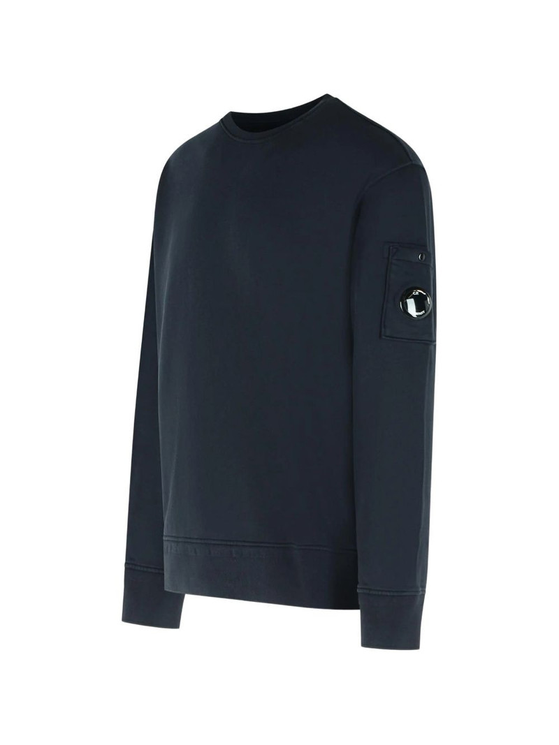 pocket sweatshirt 3