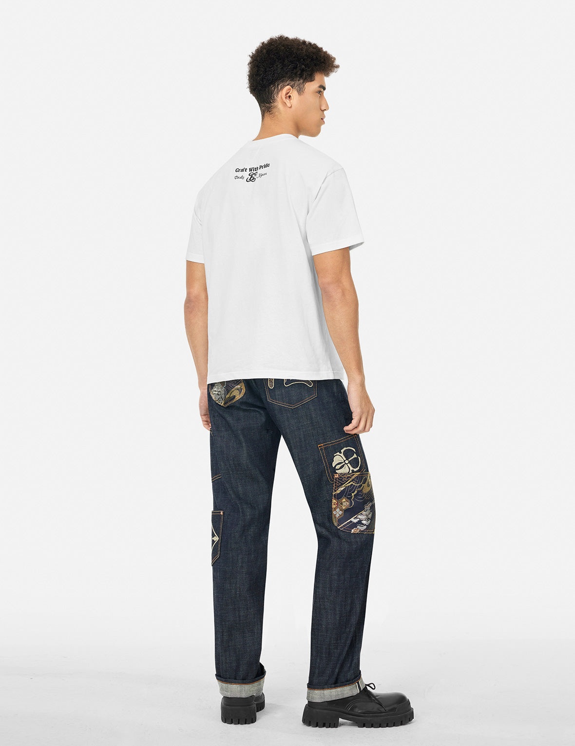 Multi-Pocket and Multi-Print Relax Fit T-shirt - 4