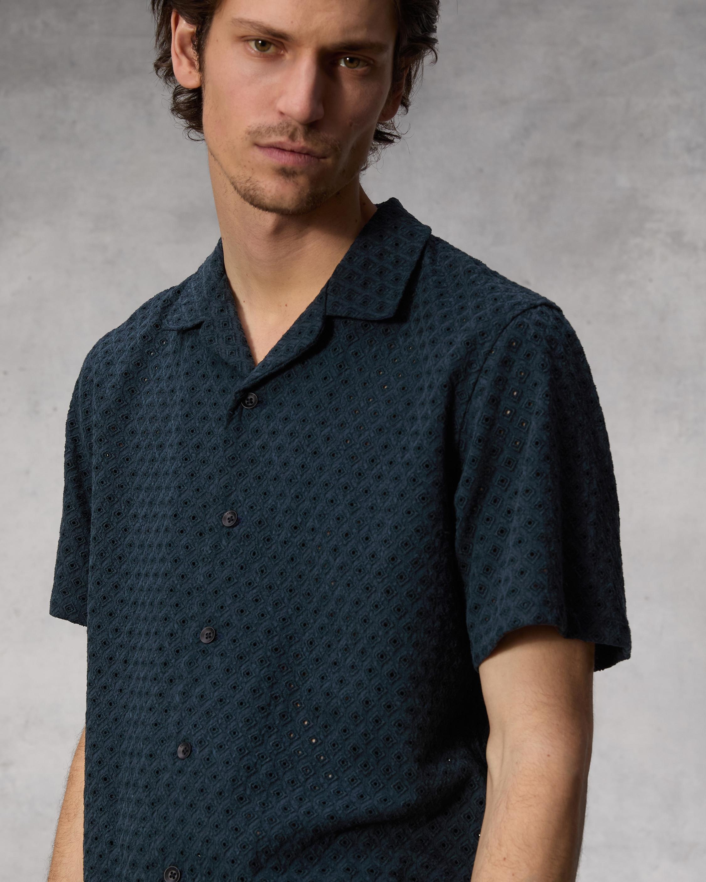 Avery Resort Tencel Shirt
Relaxed Fit Button Down - 6
