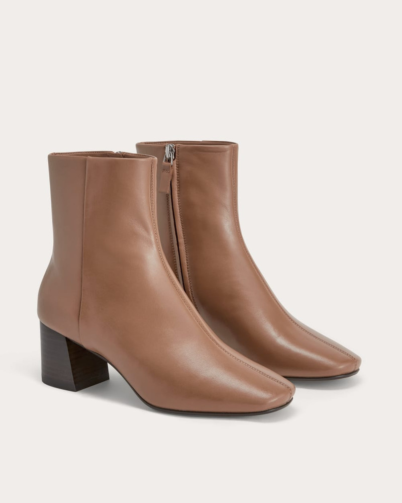 EVERLANE THE DAY BOOT outlook