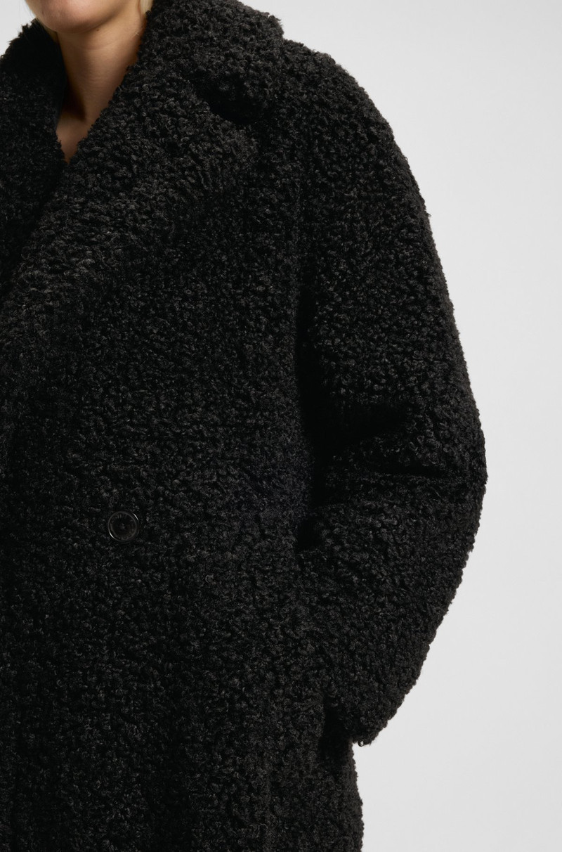 OVERSIZE-FIT COAT IN FAUX FUR 6