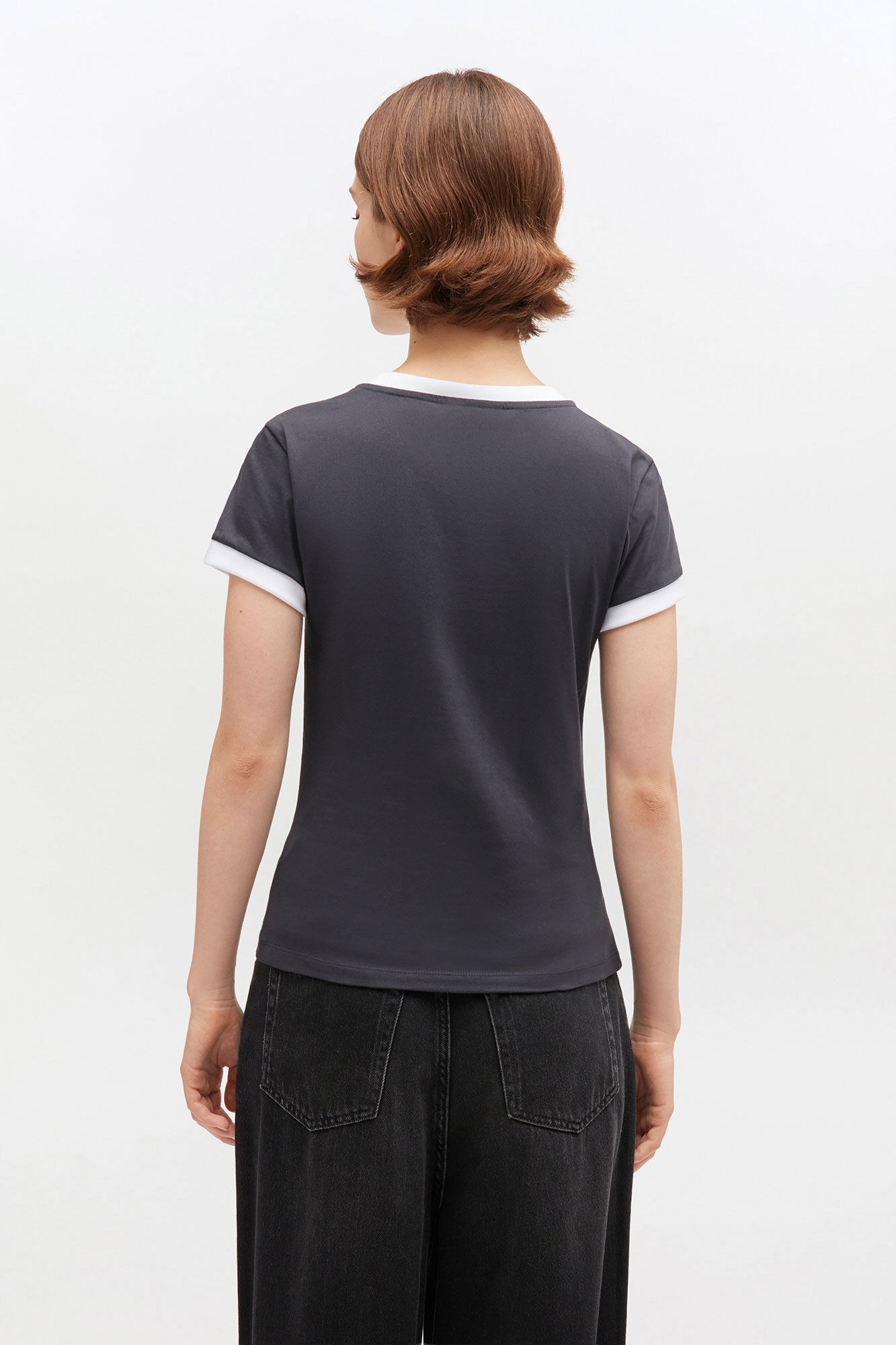 BLACK CROPPED TEDDY T-SHIRT - 4
