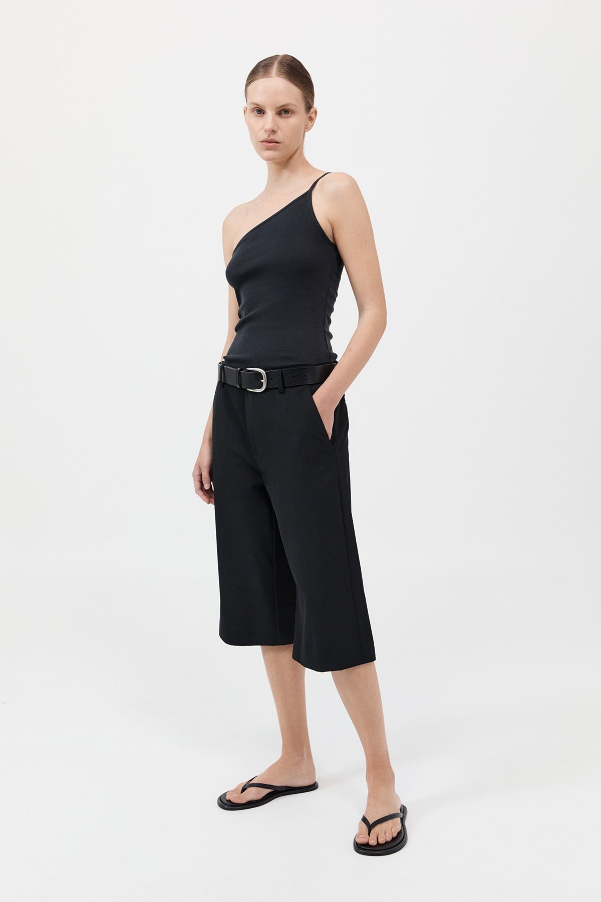 Bermuda Shorts - Black - 4