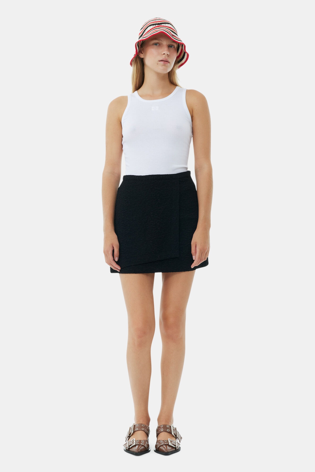 BLACK TEXTURED SUITING MINI SKIRT - 2