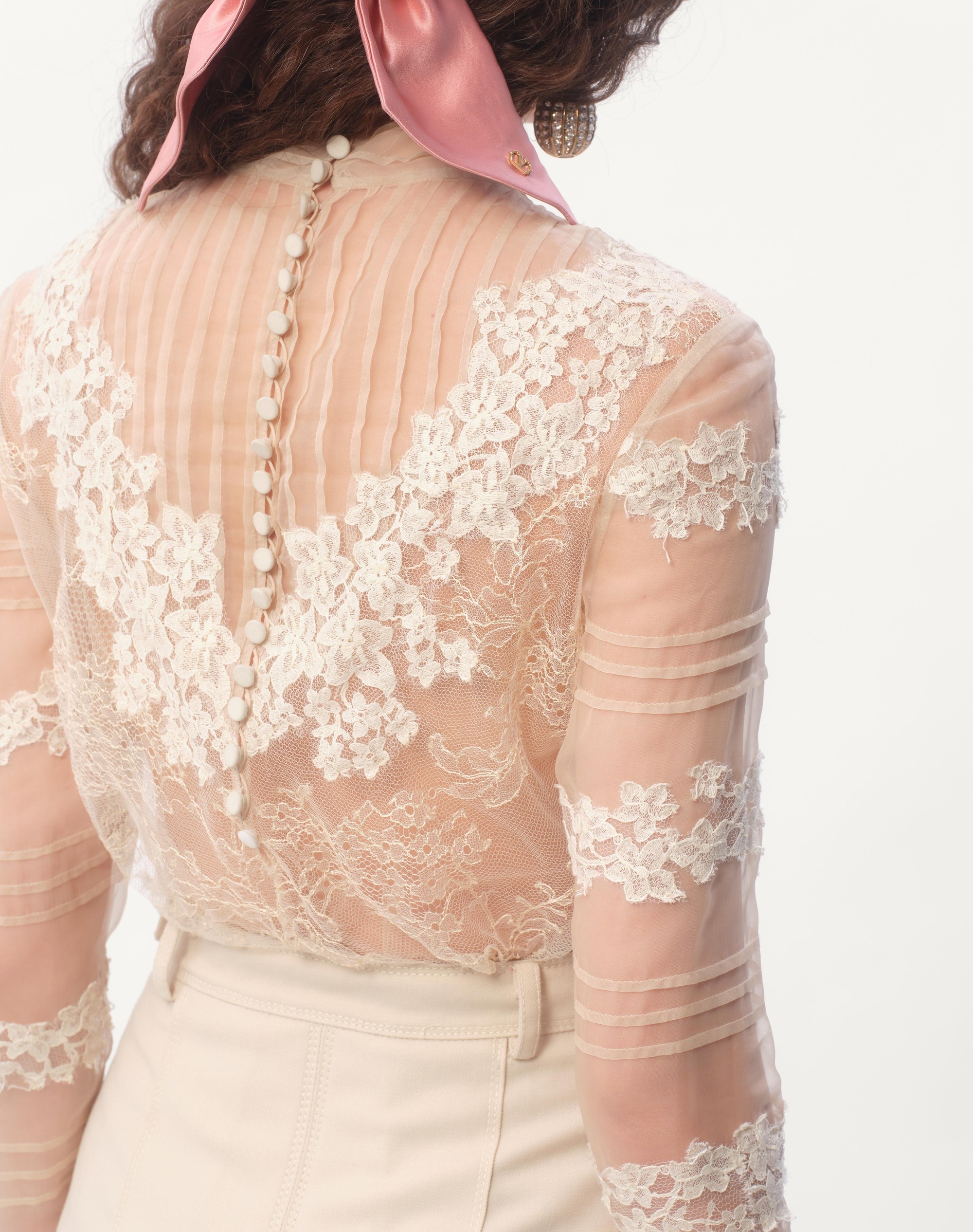 TOP IN DENTELLE WITH ROSES PATTERN - 4