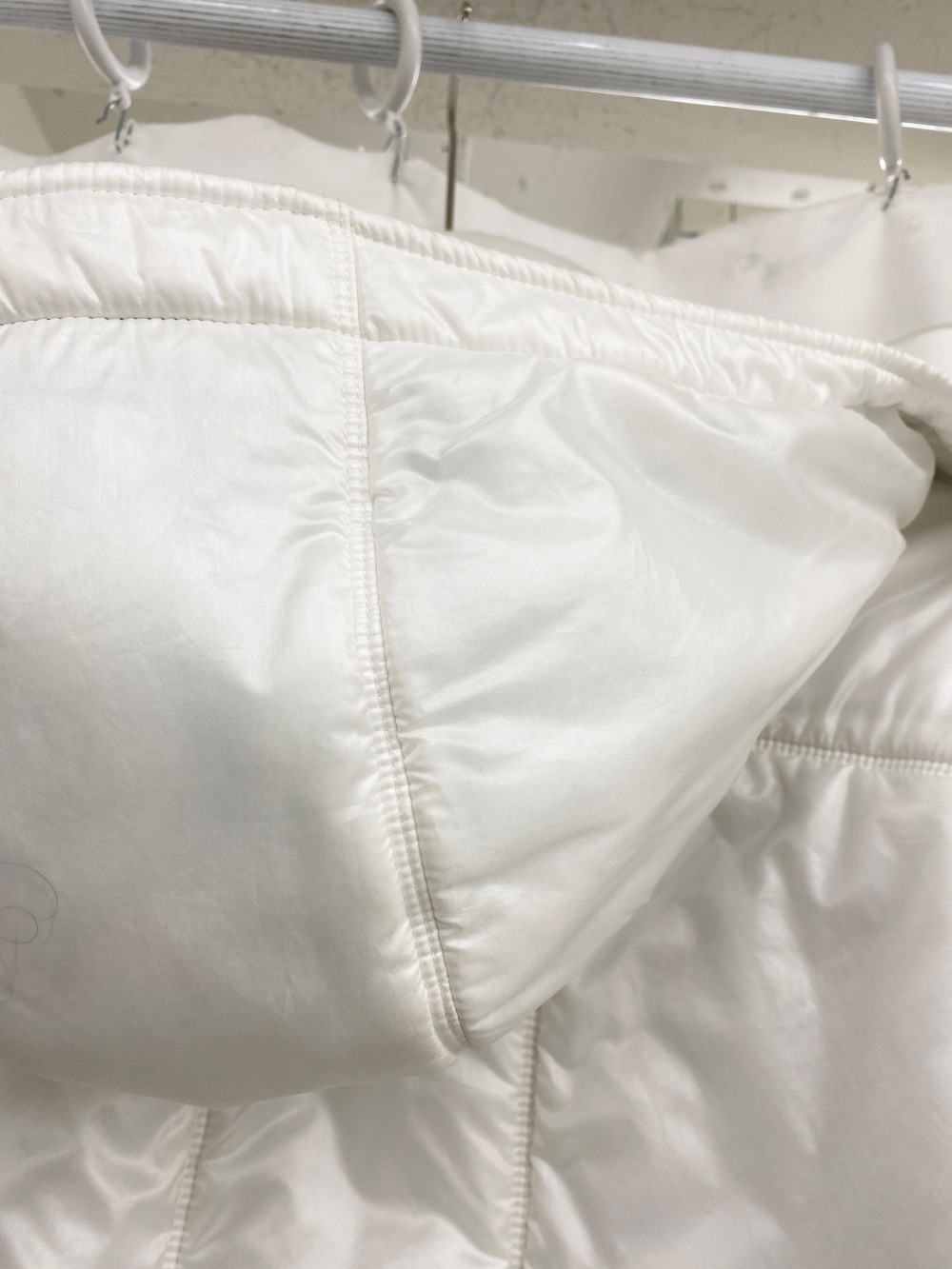 Chanel Sport 2003 A Season White Padding - 21