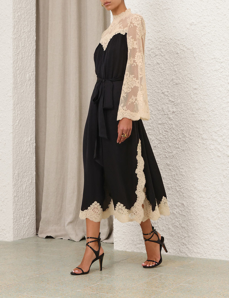 LUNA LACE BILLOW DRESS 3