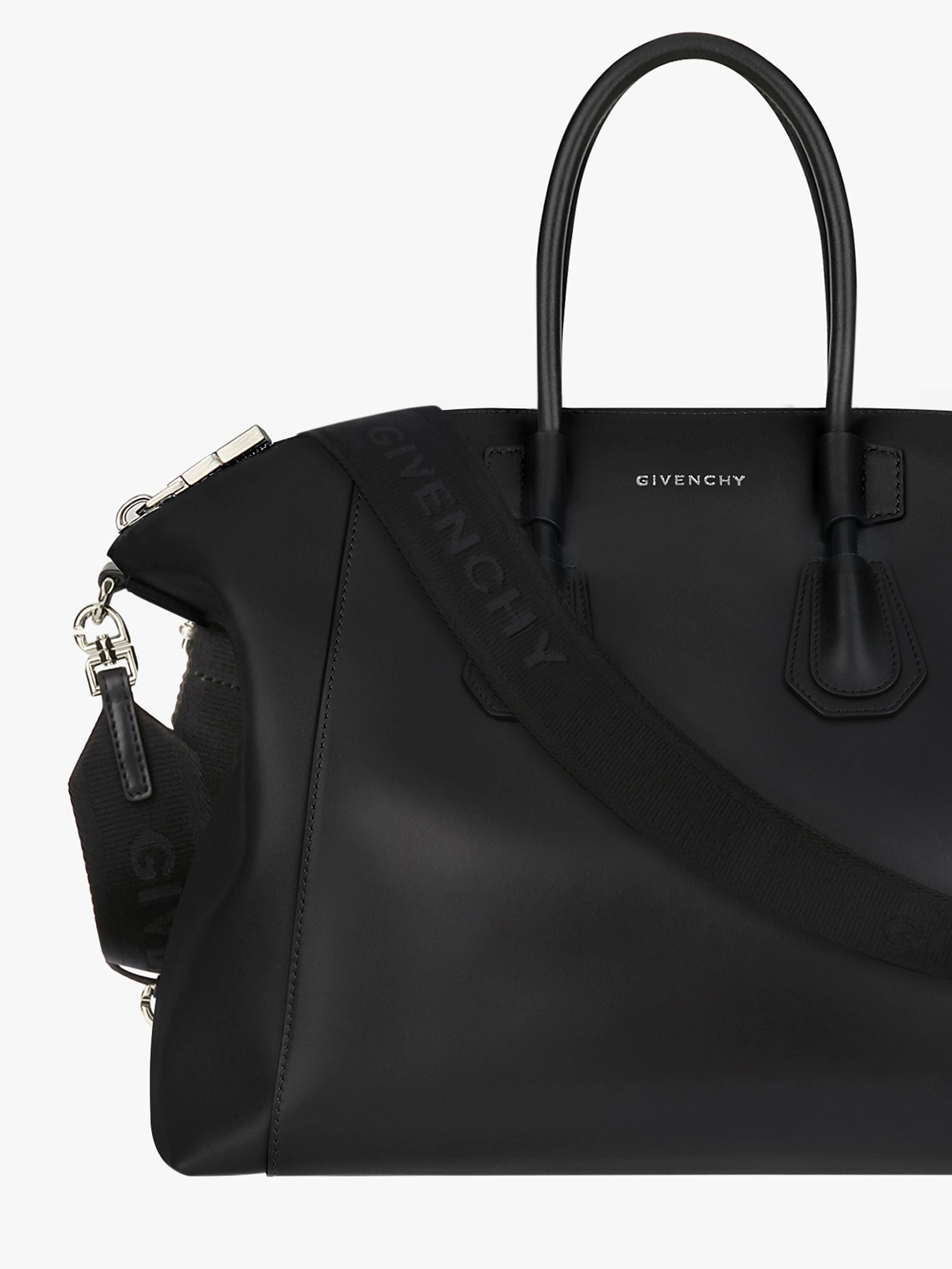 SMALL ANTIGONA SPORT BAG IN LEATHER - 8