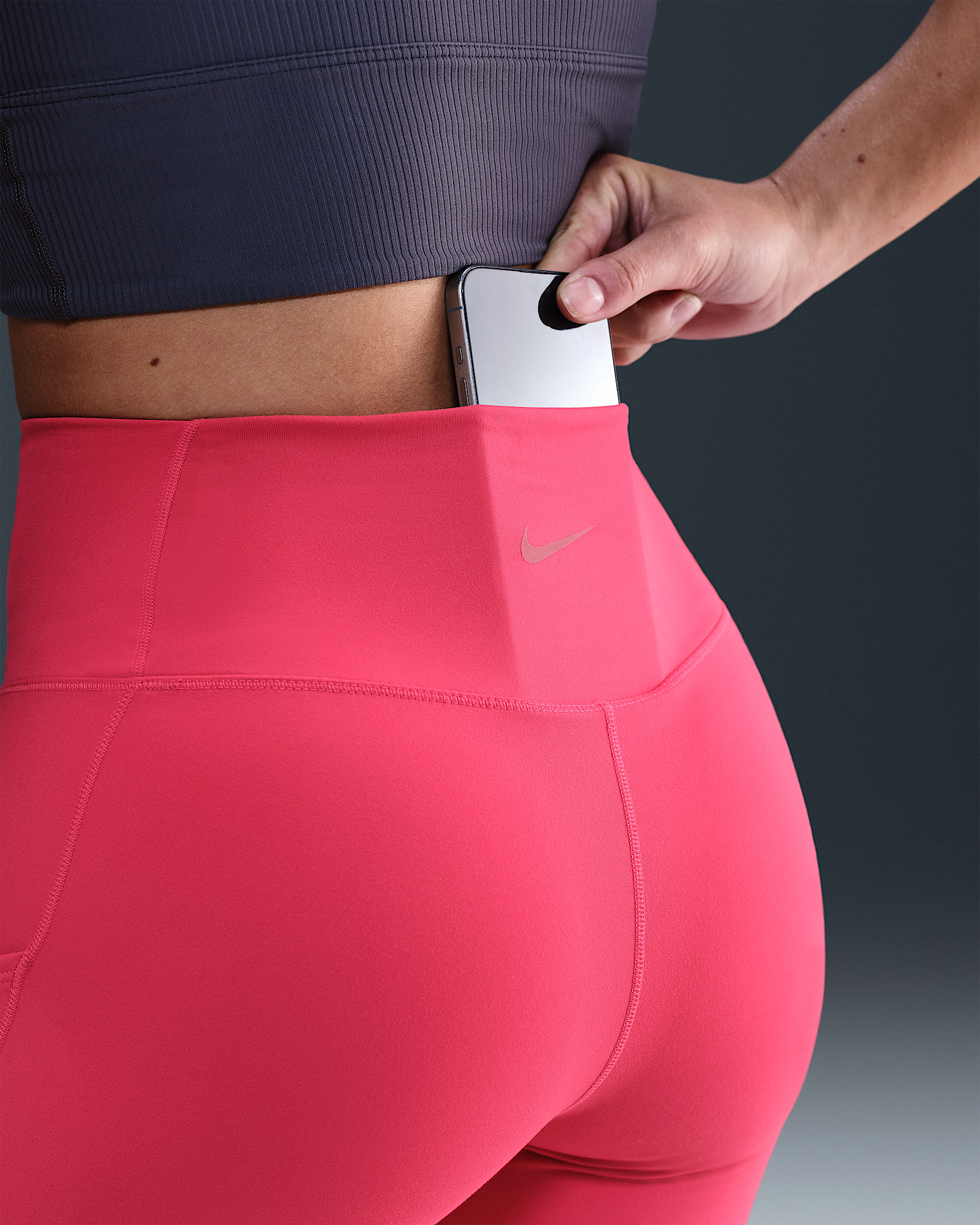 Nike One Women's High-Waisted 7/8 Leggings with Pockets - 6