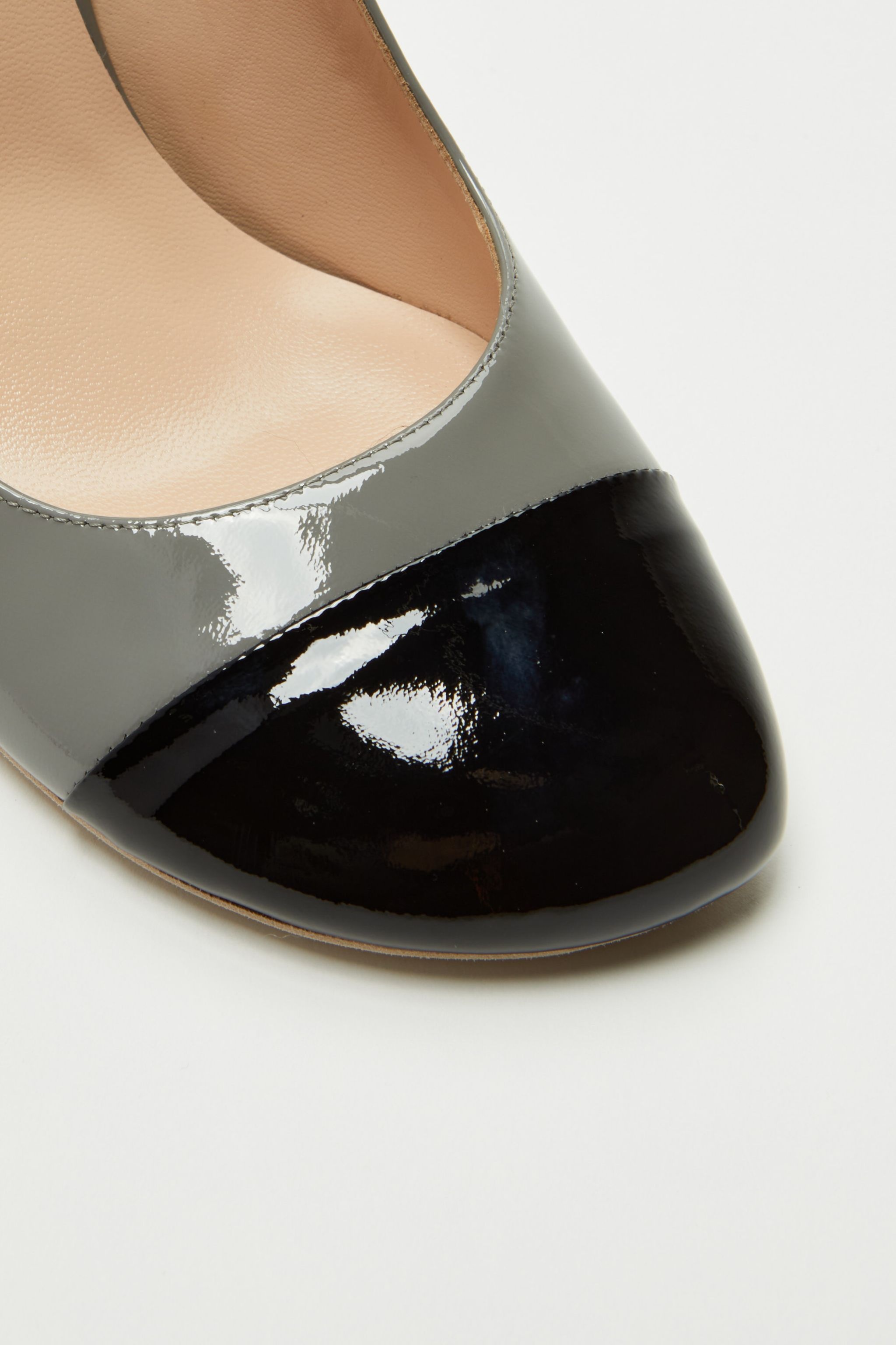 PATENT LEATHER SLINGBACK PUMPS - 4