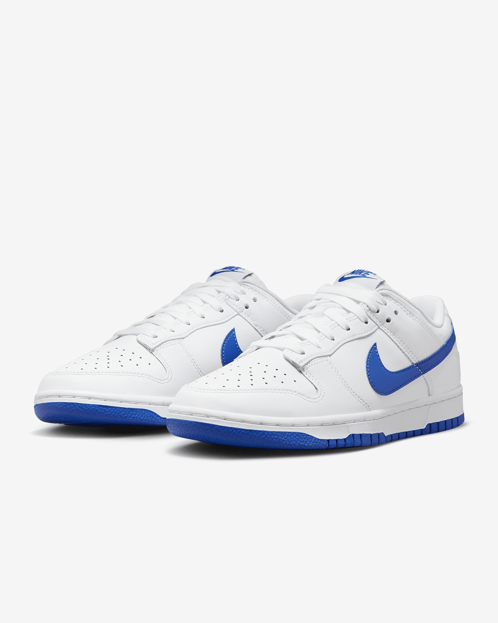 Nike Men's Dunk Low Retro Shoes - 5