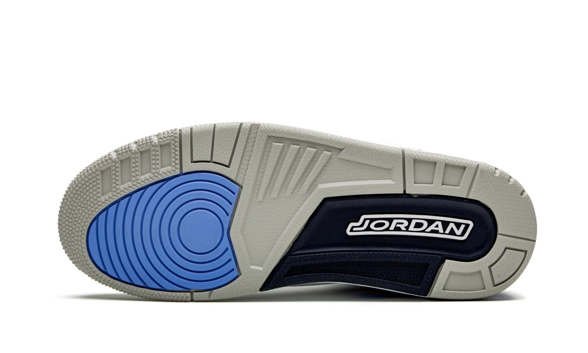 Air Jordan 3 Retro "UNC" - 5