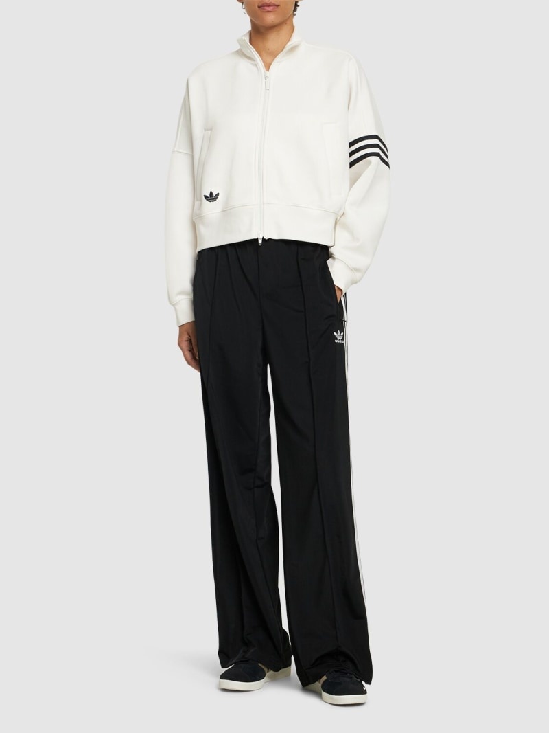 Neuclassics track top - 2