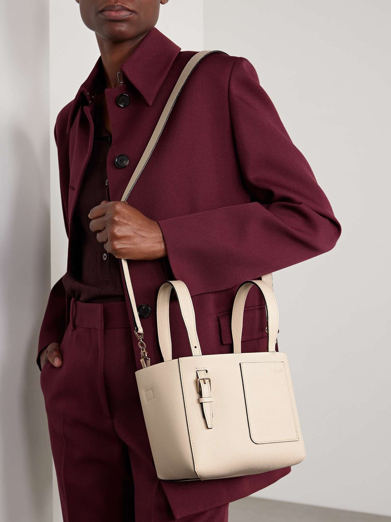 Mini textured-leather shoulder bag Off-white - 6