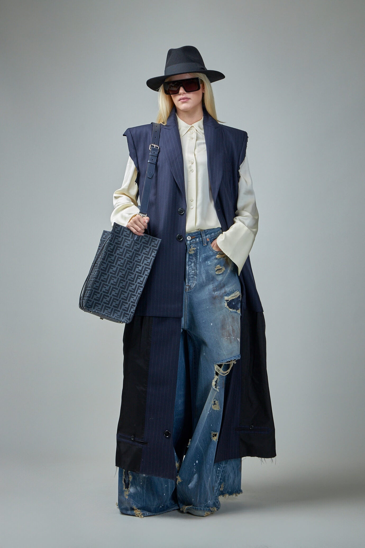 Deconstructed Sleeveless Lining Coat - 2