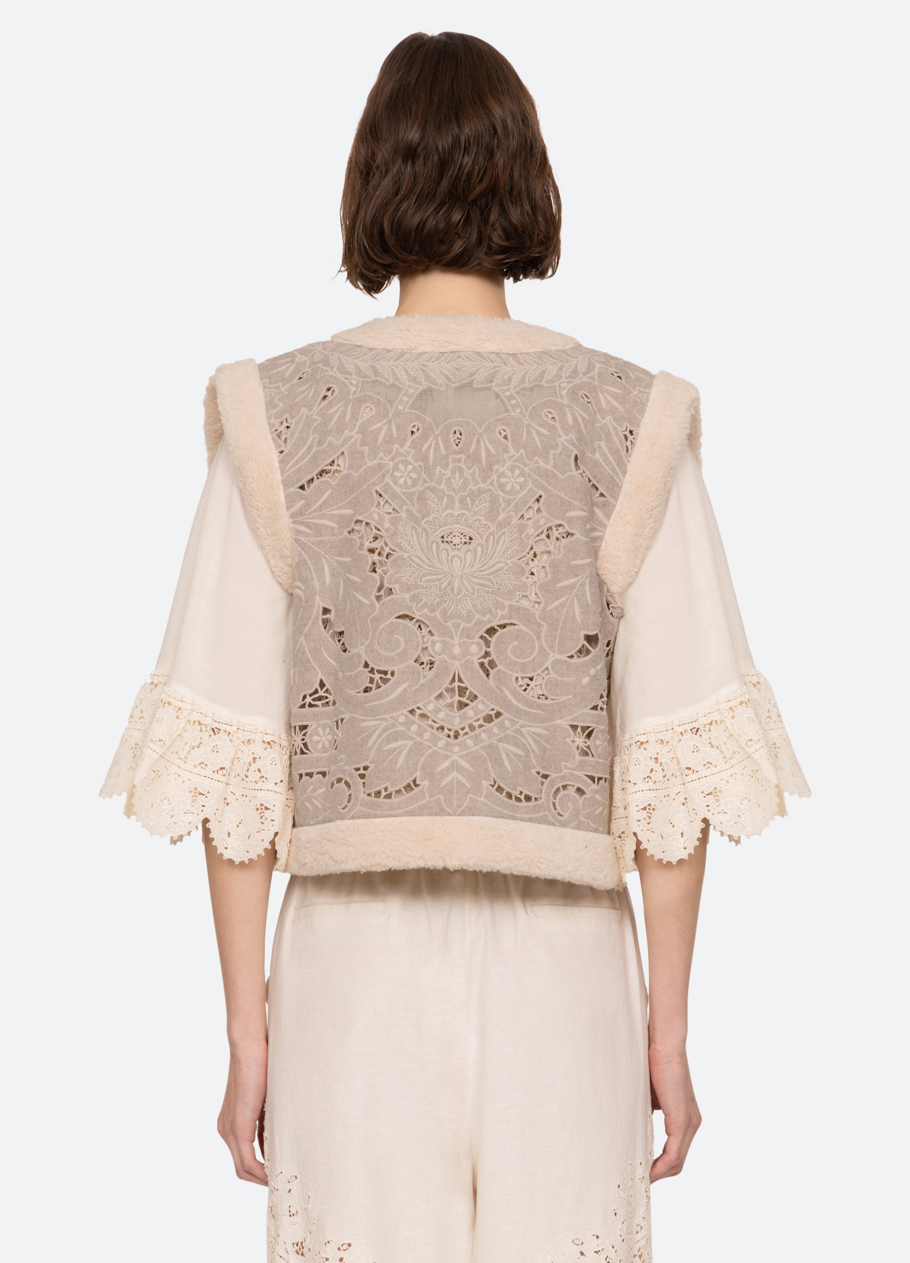 Ceci Vest - 2