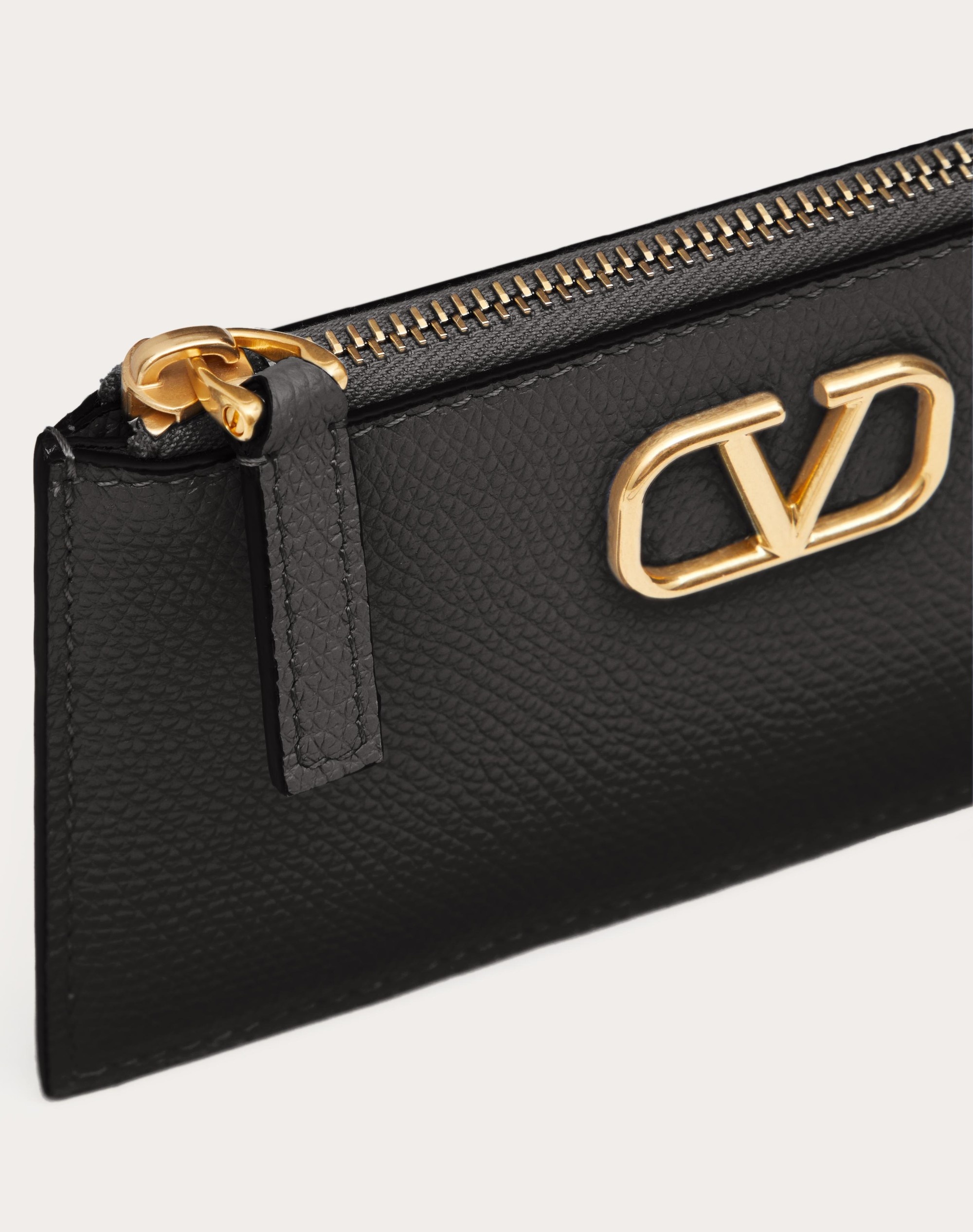 VLOGO SIGNATURE GRAINY CALFSKIN CARDHOLDER - 2