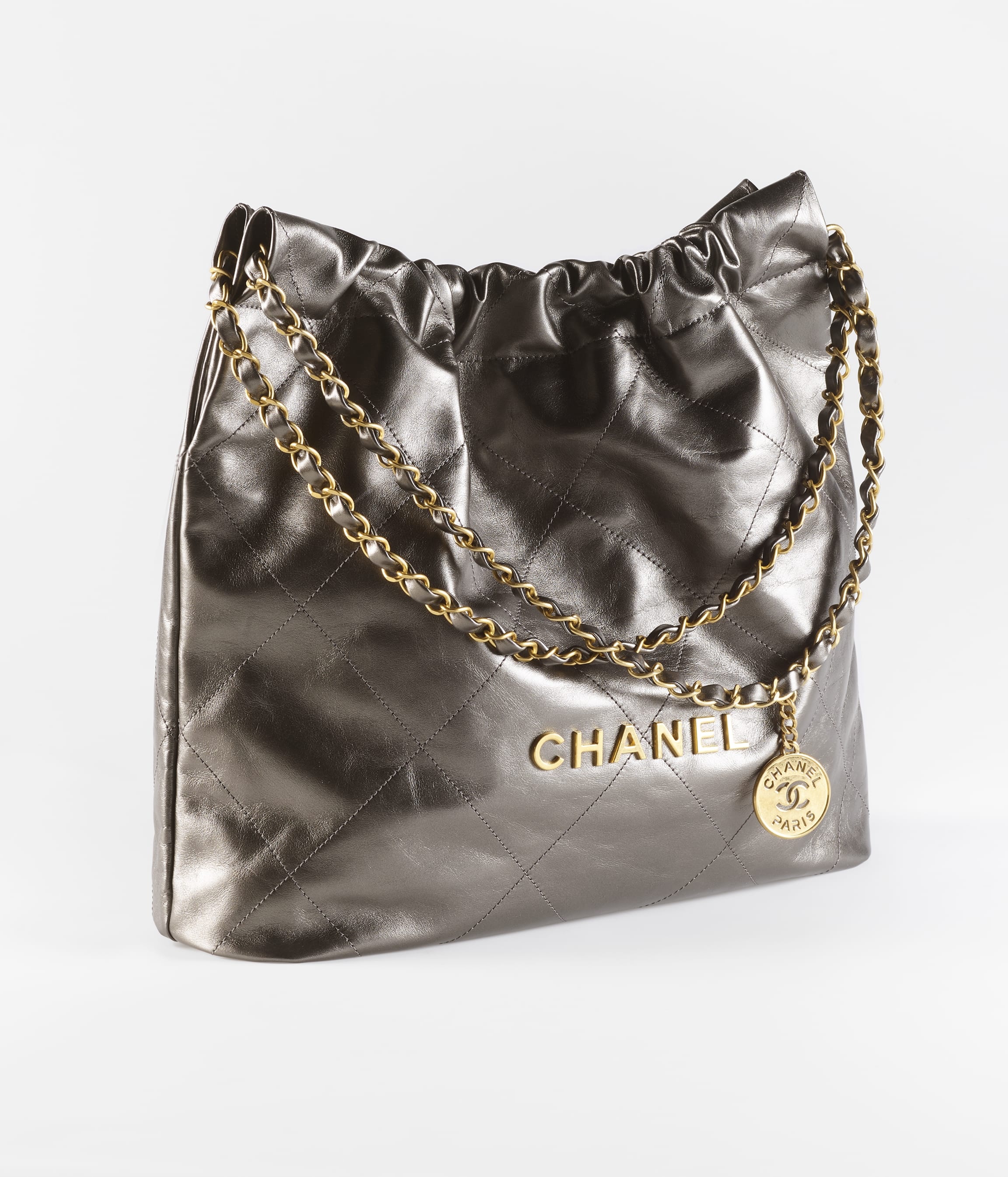 CHANEL 22 Handbag - 2