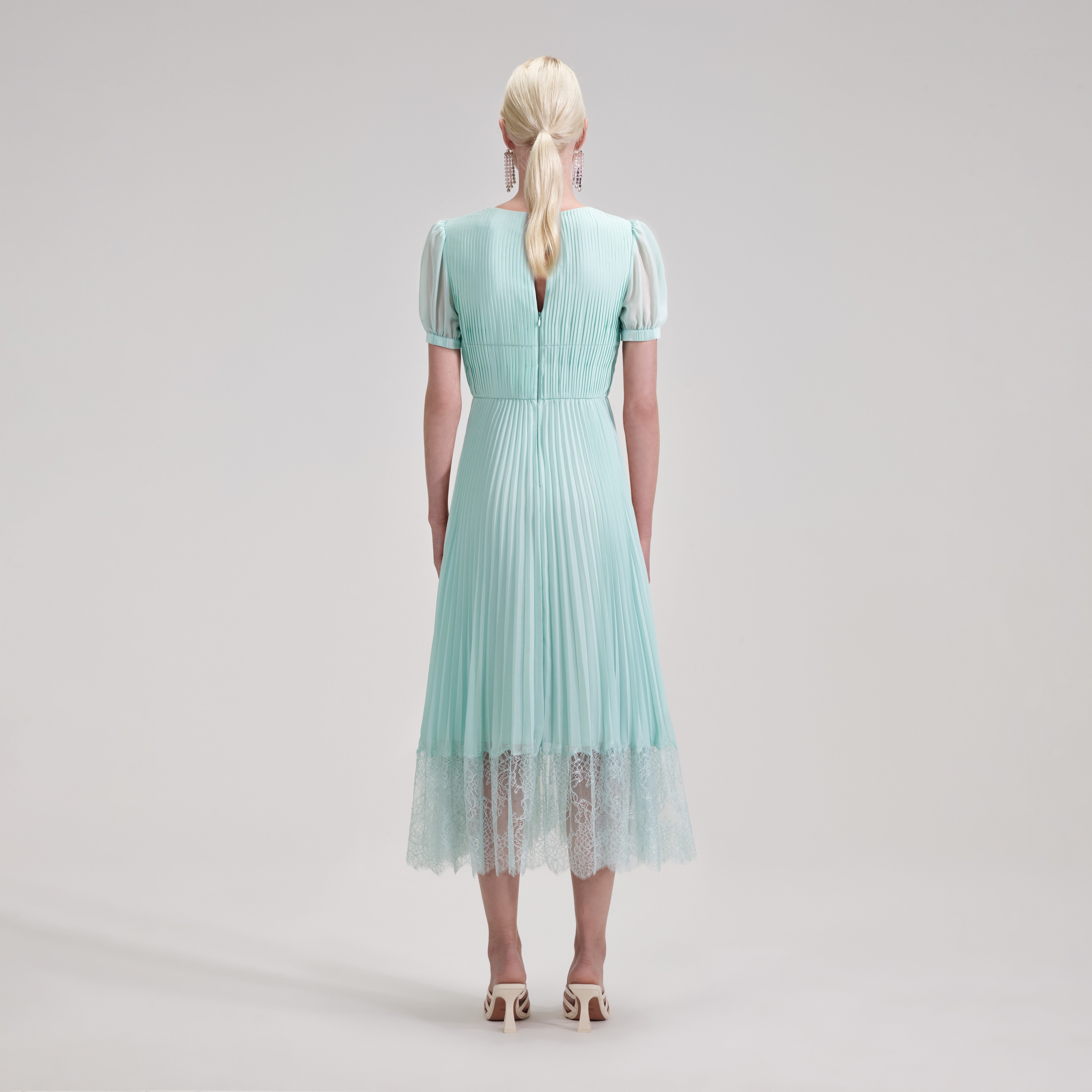オールインワン・サロペット Self-Portrait Cobalt Chiffon Midi Dress self-portrait Cobalt Chiffon Midi Dress | REVERSIBLE