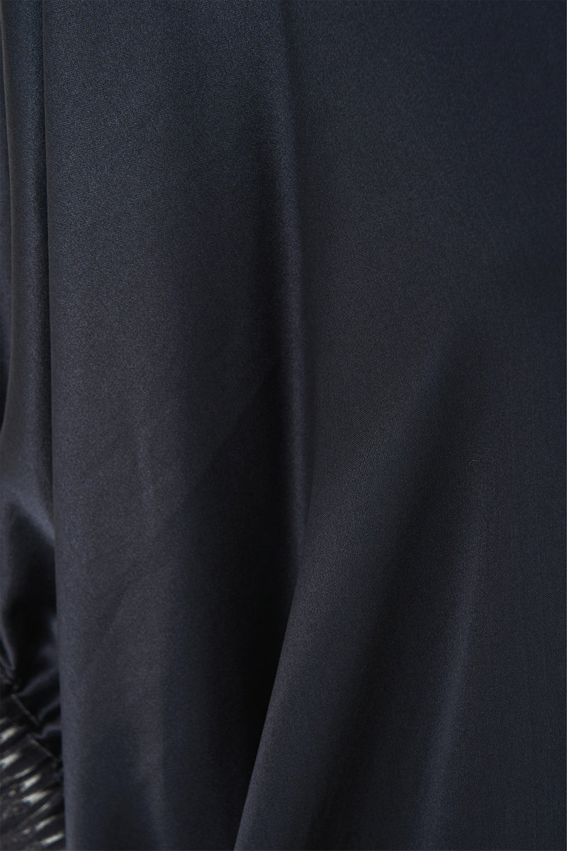 GATHERED CUFF V NECK TOP 3