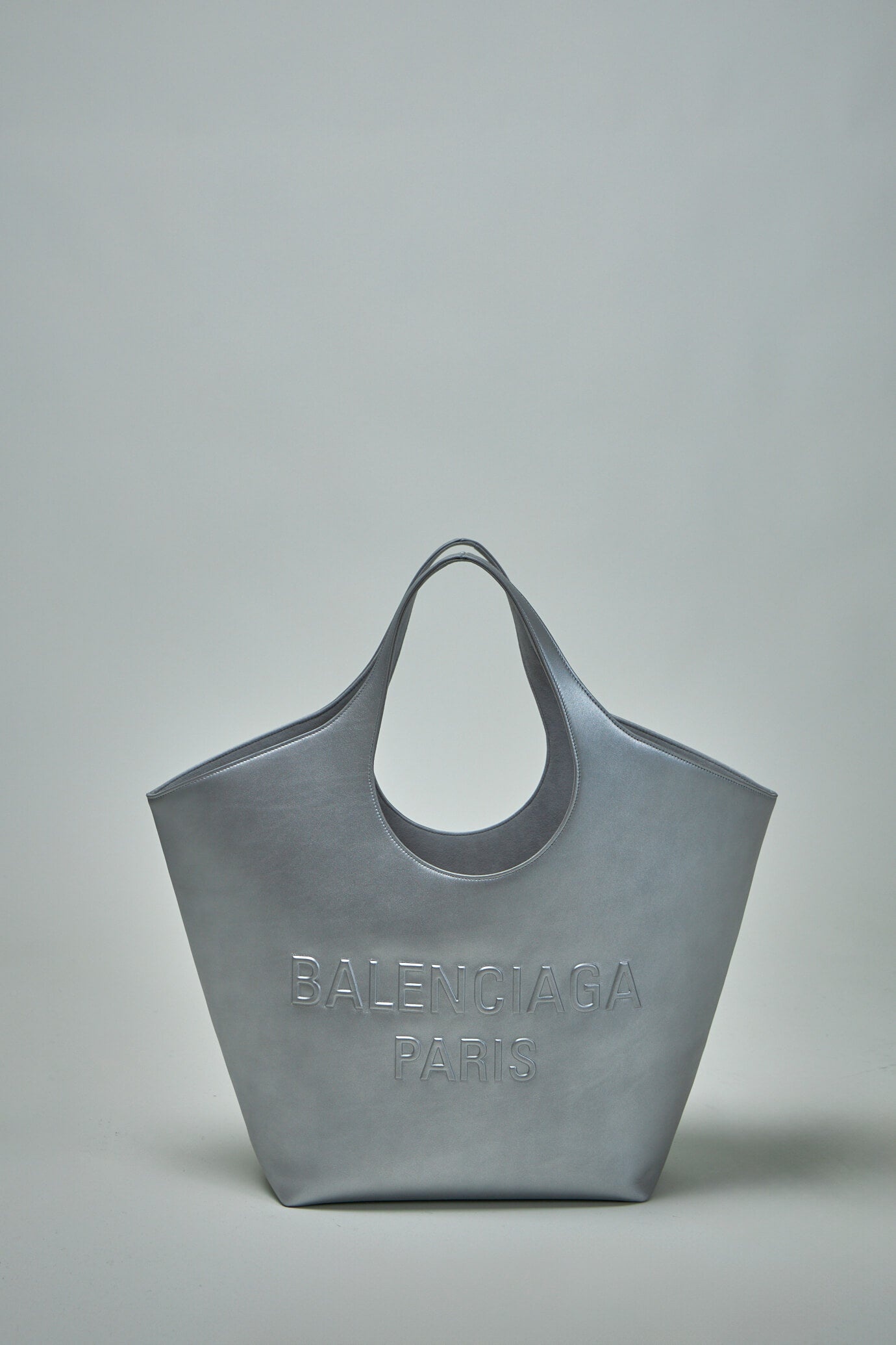 BALENCIAGA Mary-Kate Medium Tote Bag | labelsfashion