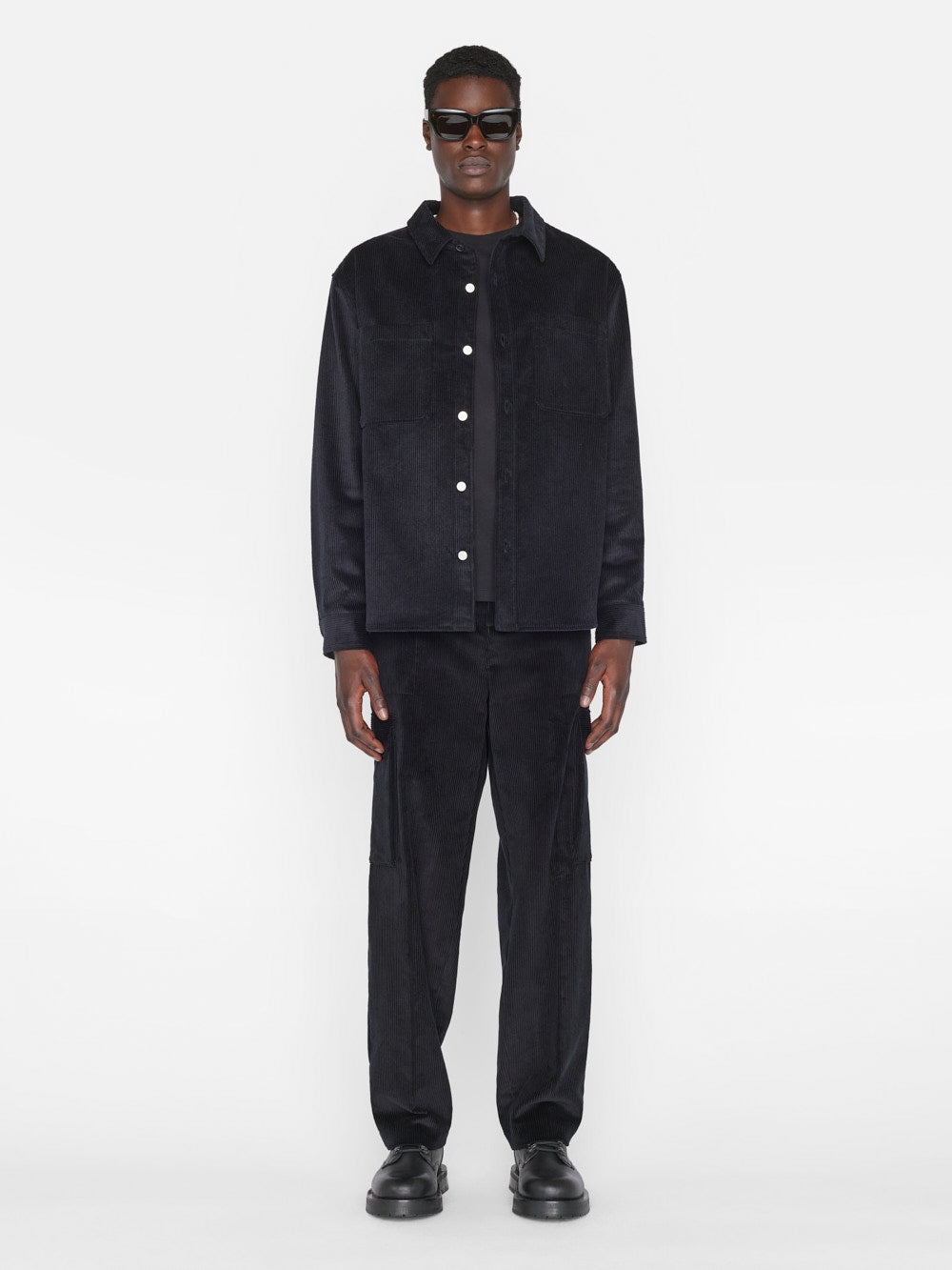 Wide Wale Corduroy Overshirt in Noir - 2